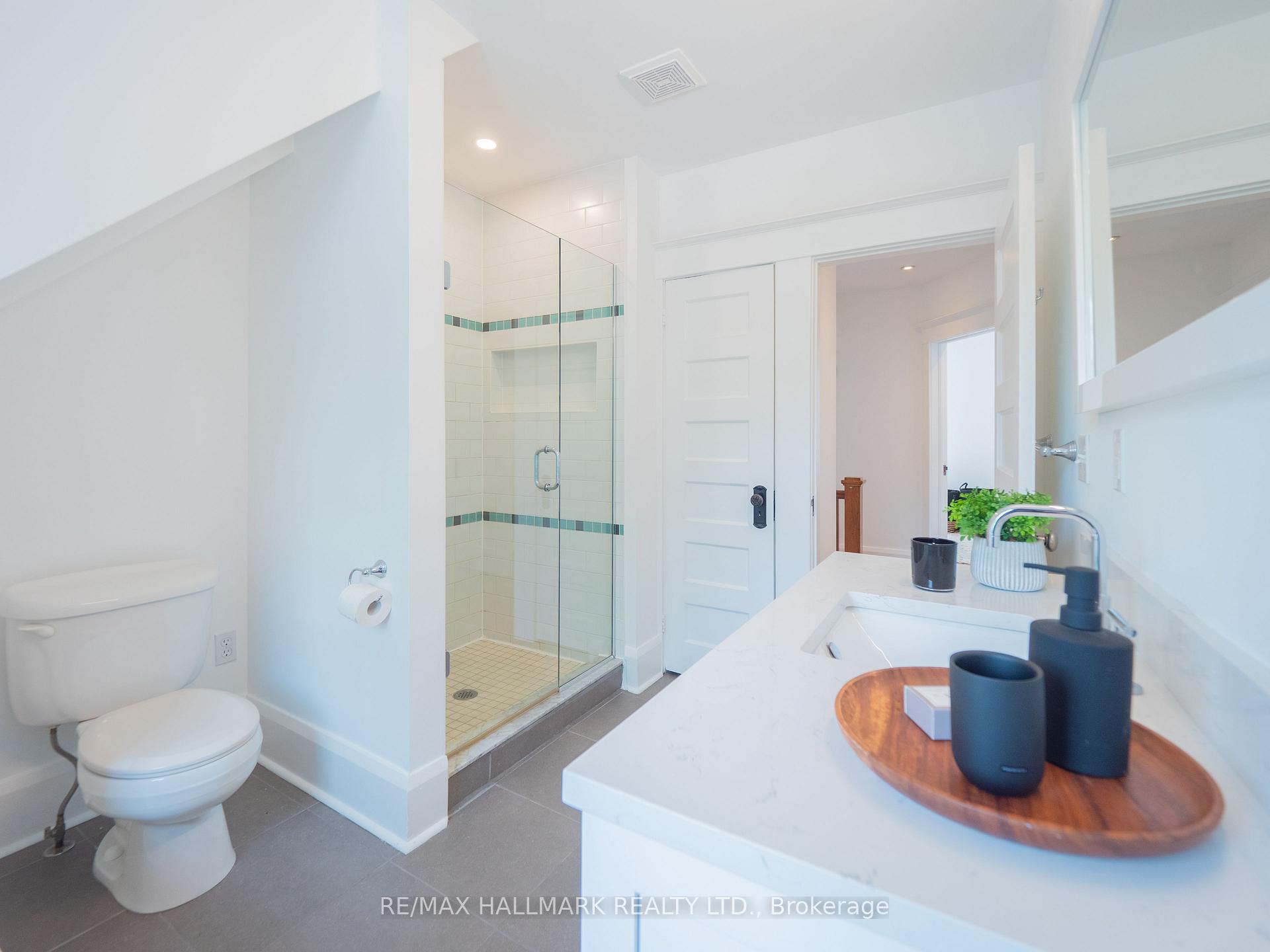Photo 34 of 51 Bain Avenue, Toronto, North Riverdale — HOMEH