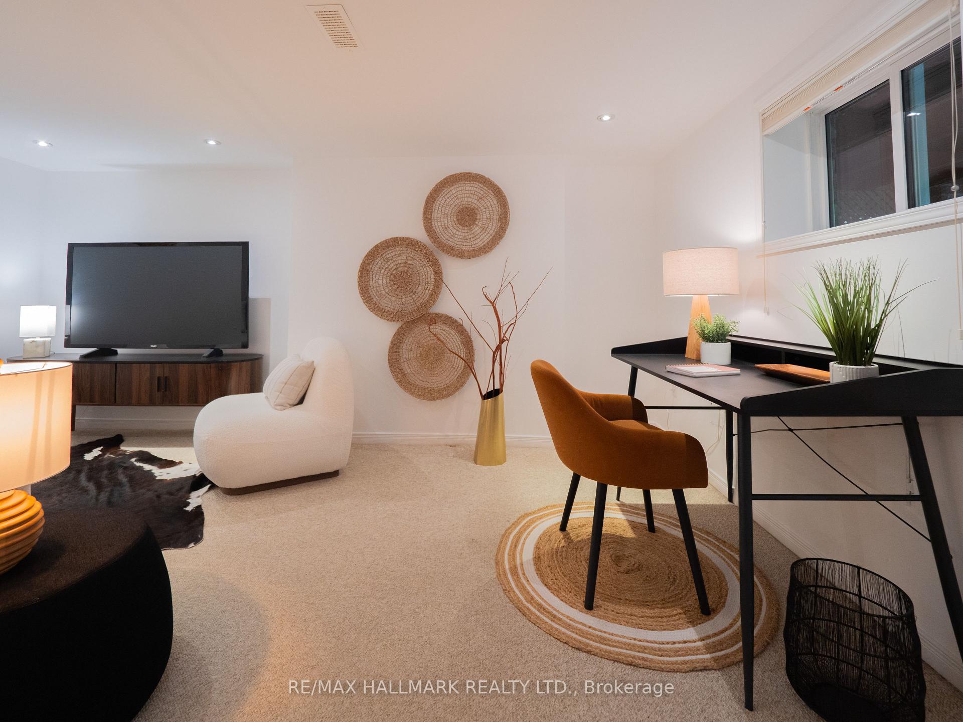 Photo 37 of 51 Bain Avenue, Toronto, North Riverdale — HOMEH