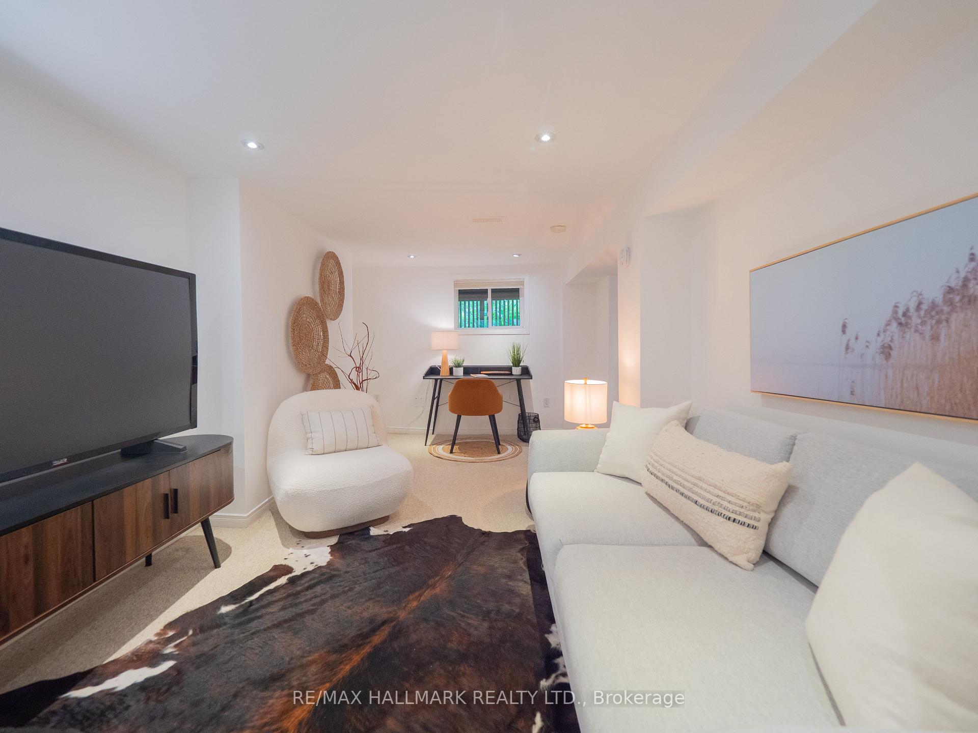 Photo 39 of 51 Bain Avenue, Toronto, North Riverdale — HOMEH