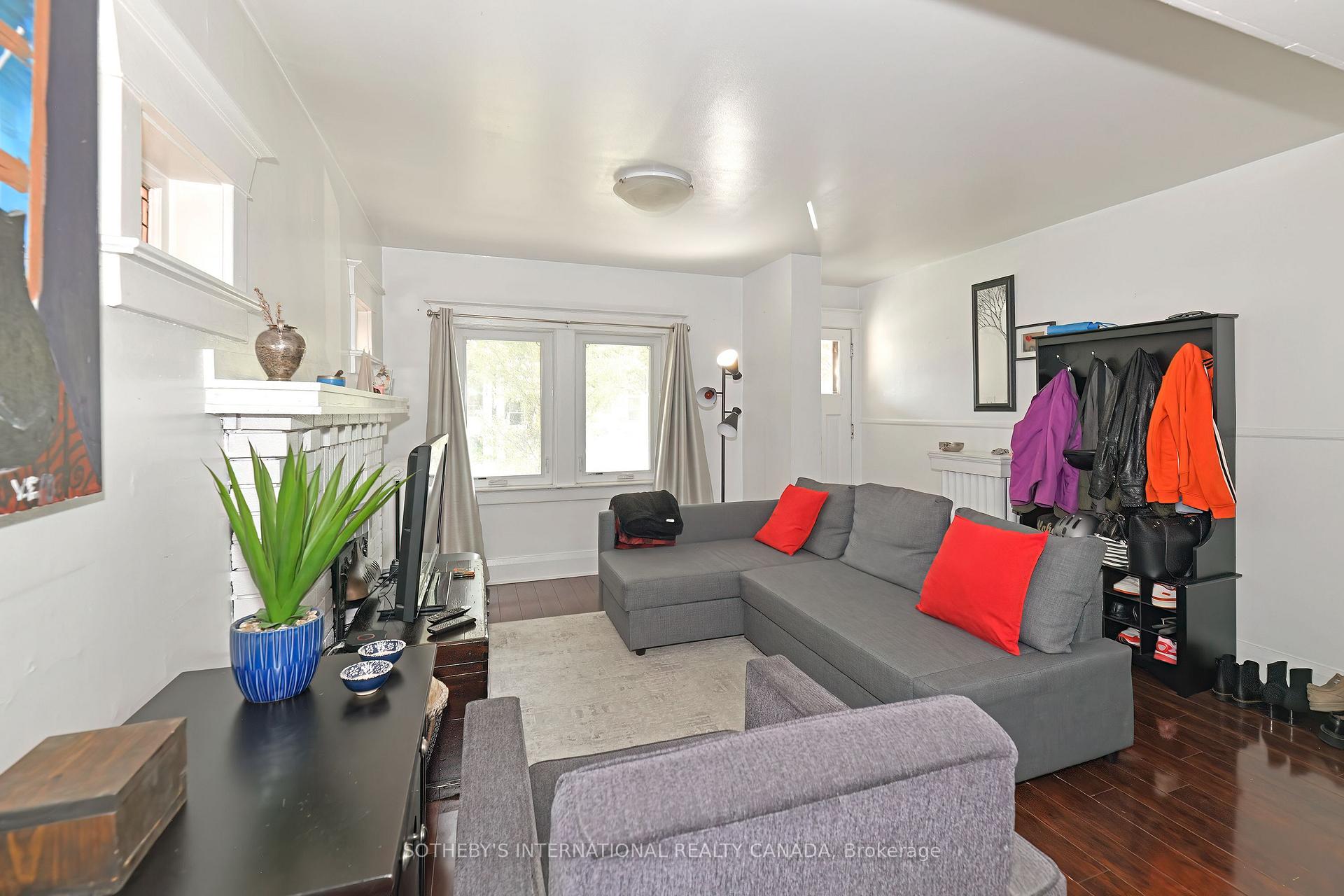 Photo 3 of 60 Mortimer Avenue, Toronto, Broadview North — HOMEH