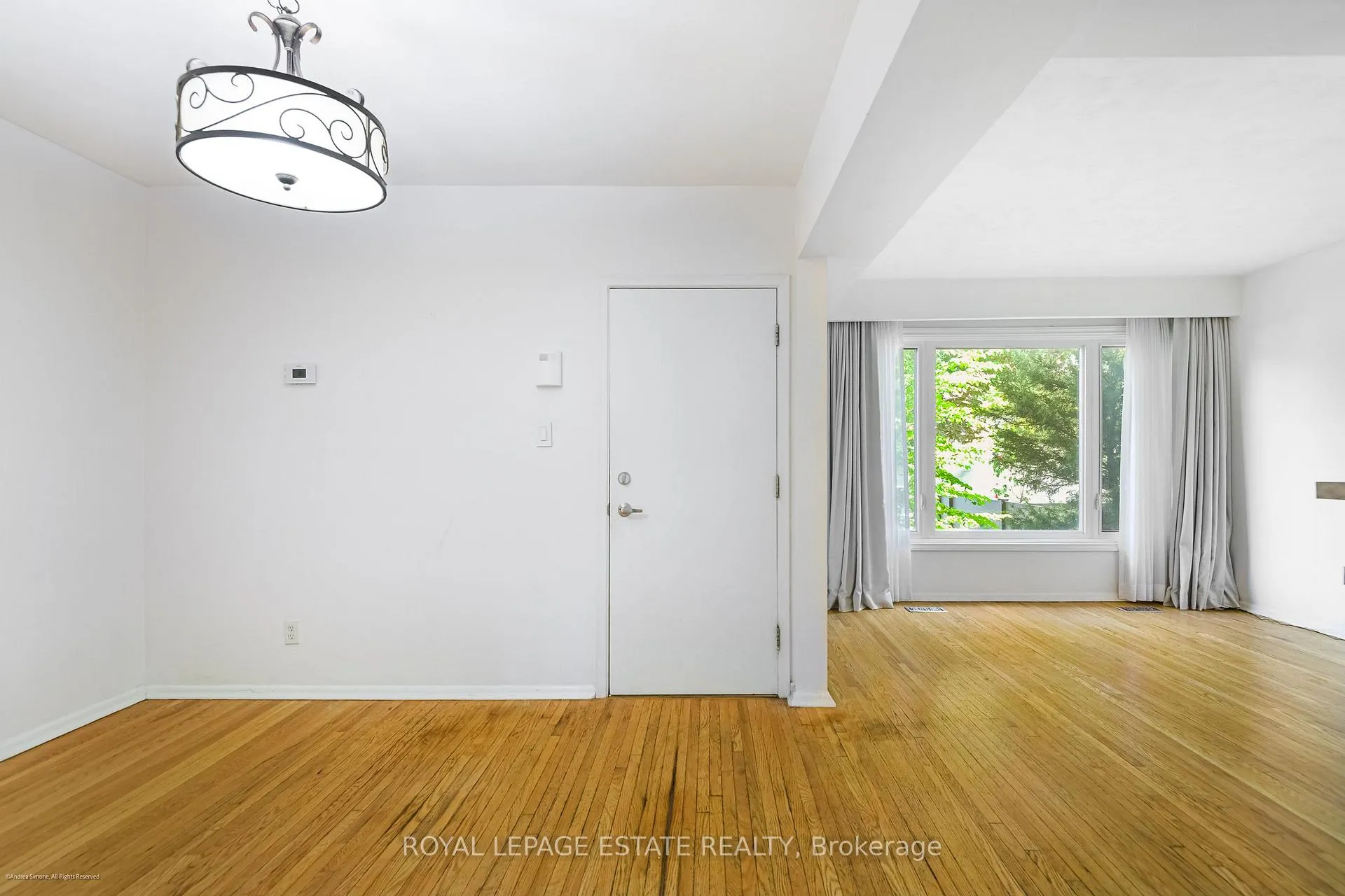 Photo 2 of Unit main floor, 106 Main Street, Toronto, East End-Danforth — HOMEH