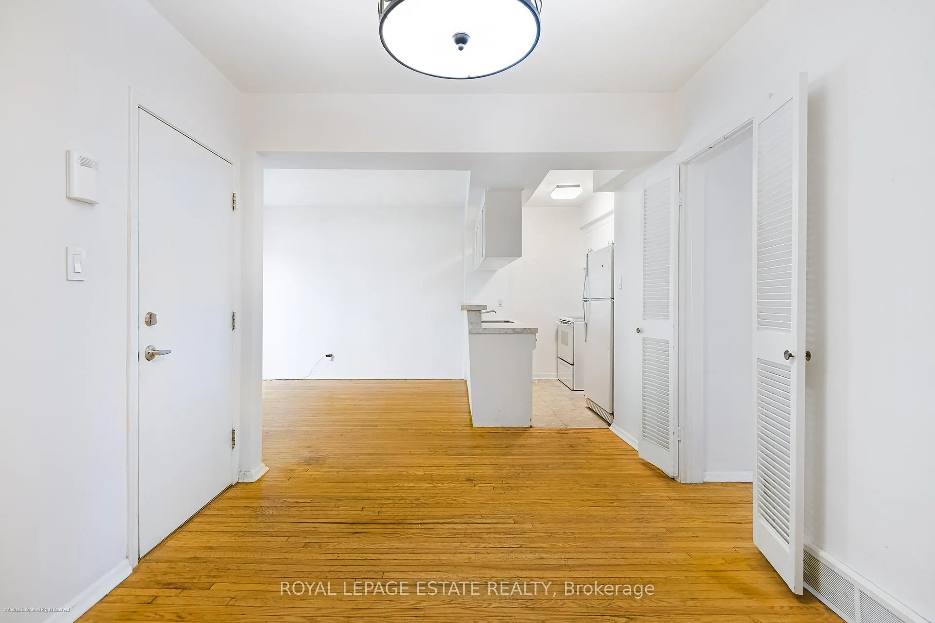Photo 4 of Unit main floor, 106 Main Street, Toronto, East End-Danforth — HOMEH