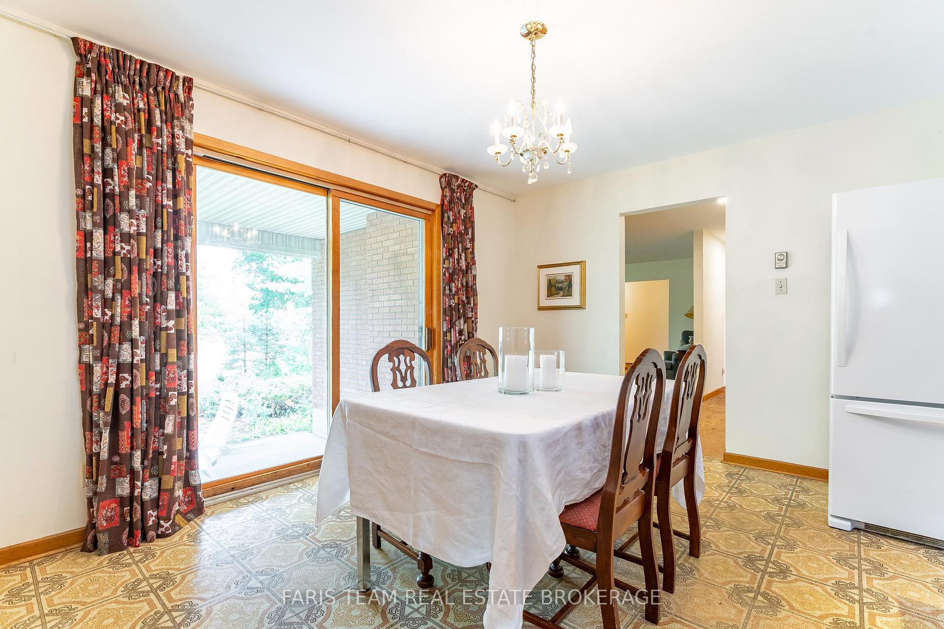 Photo 12 of 29 Lorrie Crescent, Tiny, Rural Tiny — HOMEH