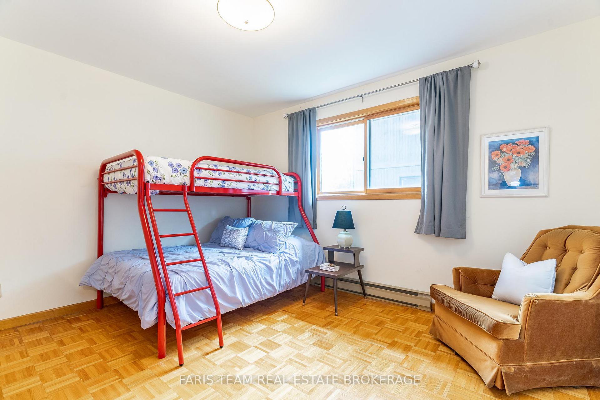 Photo 21 of 29 Lorrie Crescent, Tiny, Rural Tiny — HOMEH
