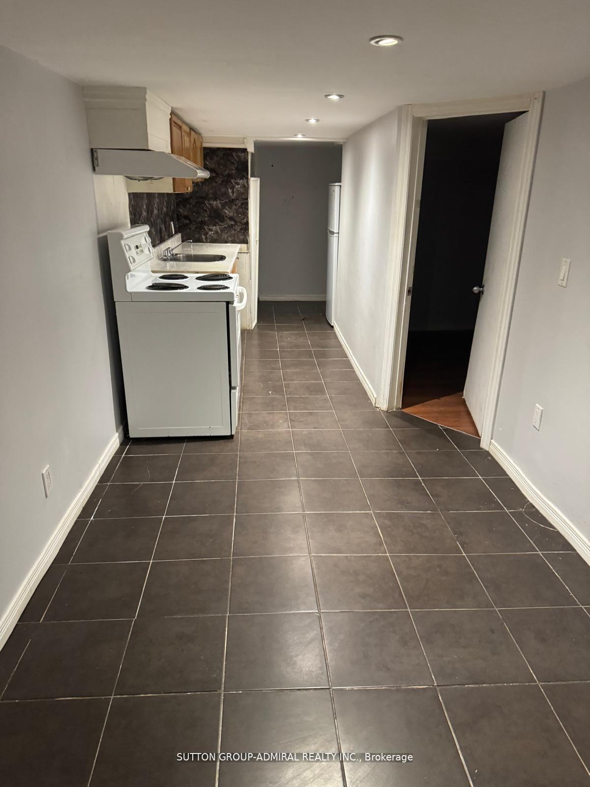 Photo 17 of 27 Shudell Avenue, Toronto, Blake-Jones — HOMEH