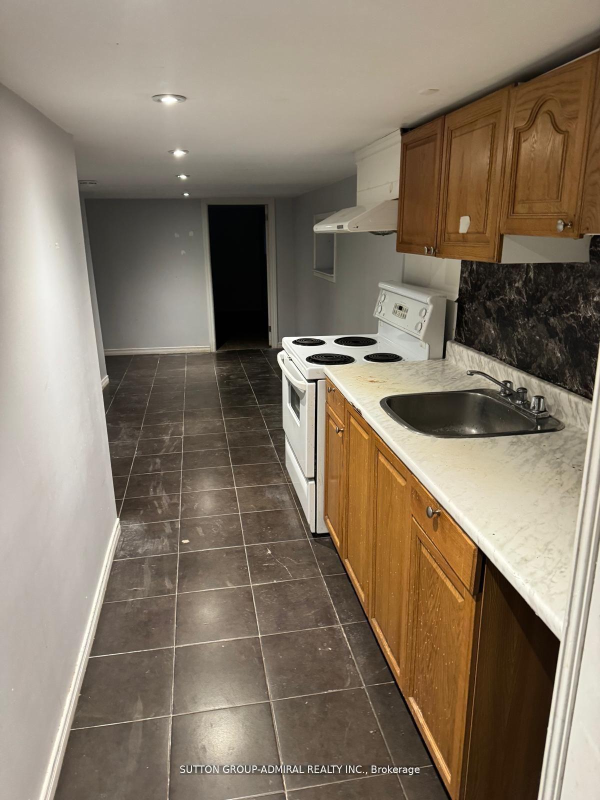 Photo 18 of 27 Shudell Avenue, Toronto, Blake-Jones — HOMEH
