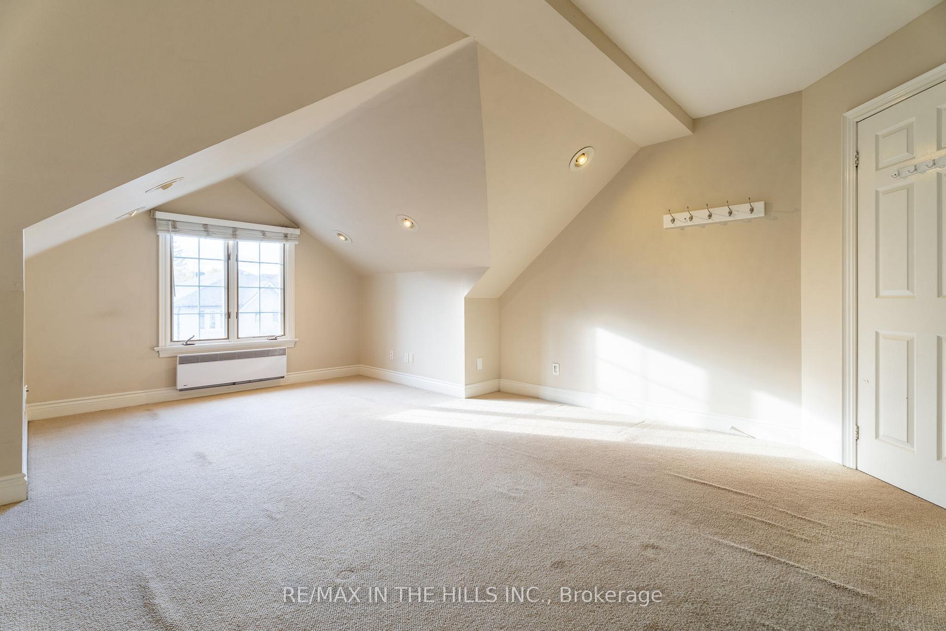 Photo 15 of Unit Upper Level, 165 Highbourne Road, Toronto, Yonge-Eglinton — HOMEH
