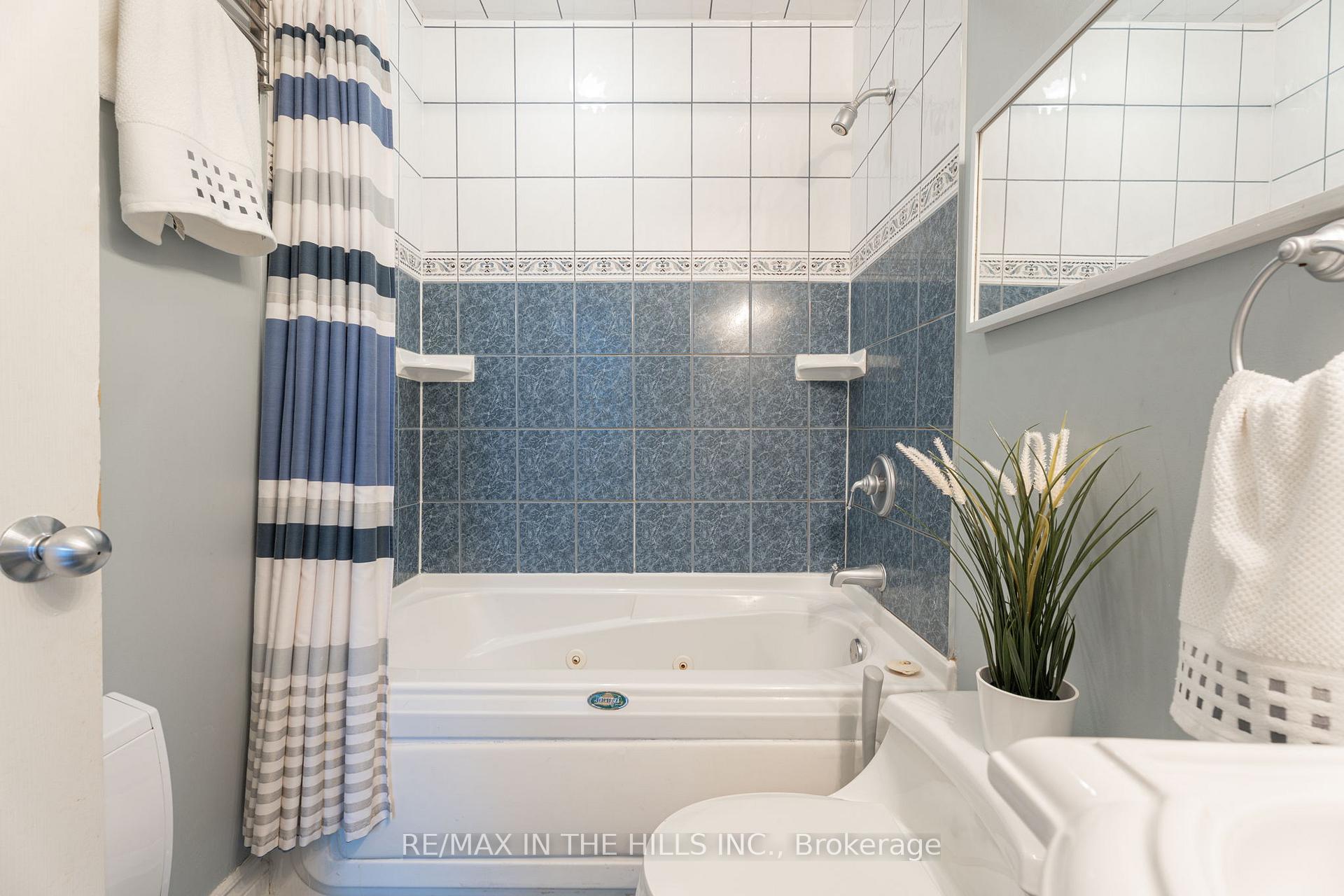 Photo 21 of Unit Upper Level, 165 Highbourne Road, Toronto, Yonge-Eglinton — HOMEH