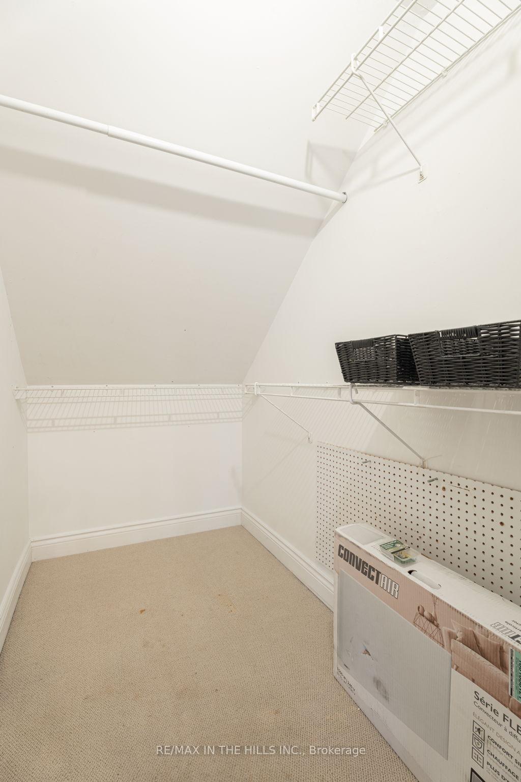 Photo 24 of Unit Upper Level, 165 Highbourne Road, Toronto, Yonge-Eglinton — HOMEH