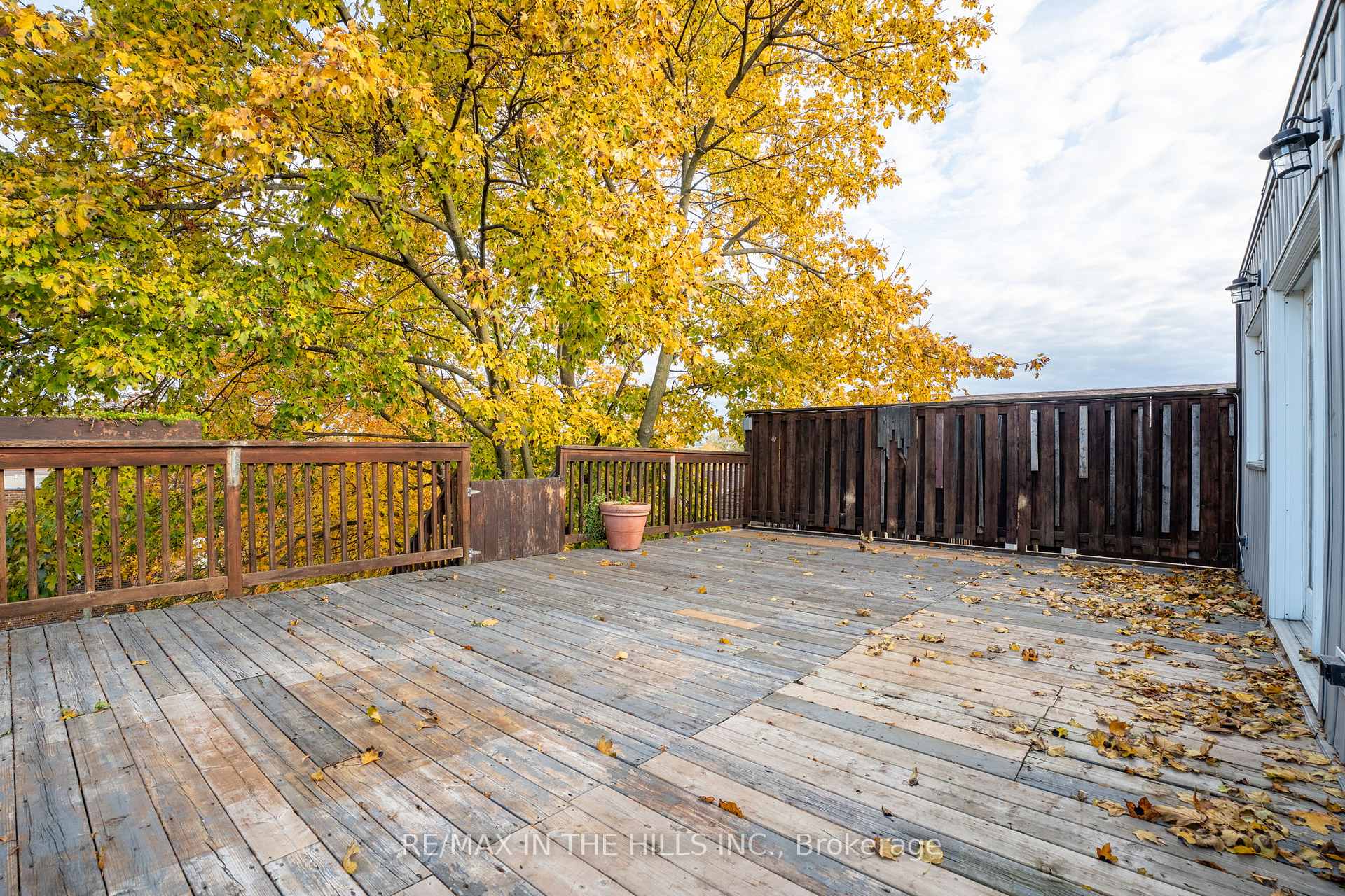 Photo 28 of Unit Upper Level, 165 Highbourne Road, Toronto, Yonge-Eglinton — HOMEH