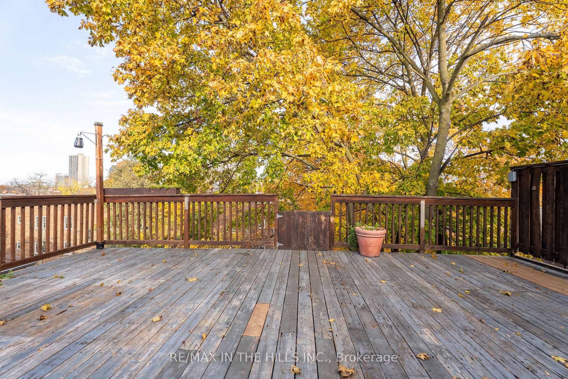 Photo 29 of Unit Upper Level, 165 Highbourne Road, Toronto, Yonge-Eglinton — HOMEH