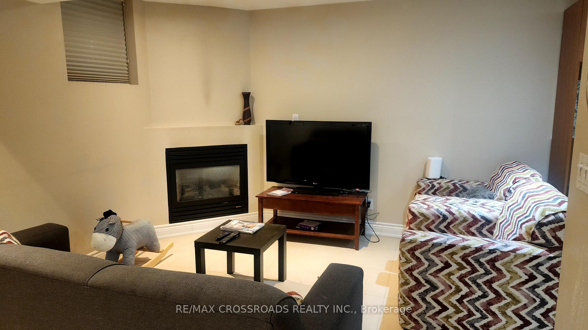 Photo 7 of Unit Lower, 428 Roehampton Avenue, Toronto, Mount Pleasant East — HOMEH