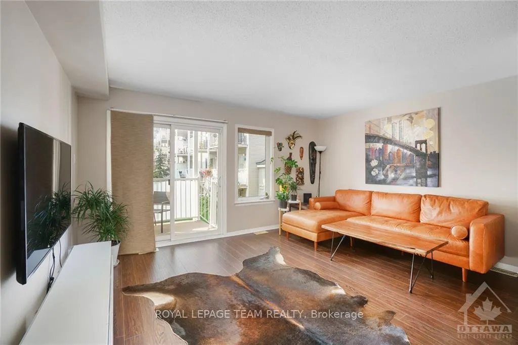 Photo 5 of 512 Reardon Private, Ottawa, Heron Gate/Industrial Park — HOMEH