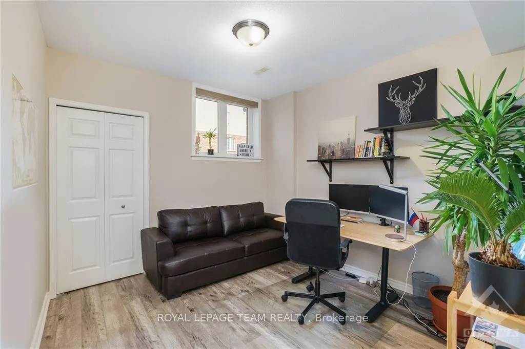 Photo 12 of 512 Reardon Private, Ottawa, Heron Gate/Industrial Park — HOMEH
