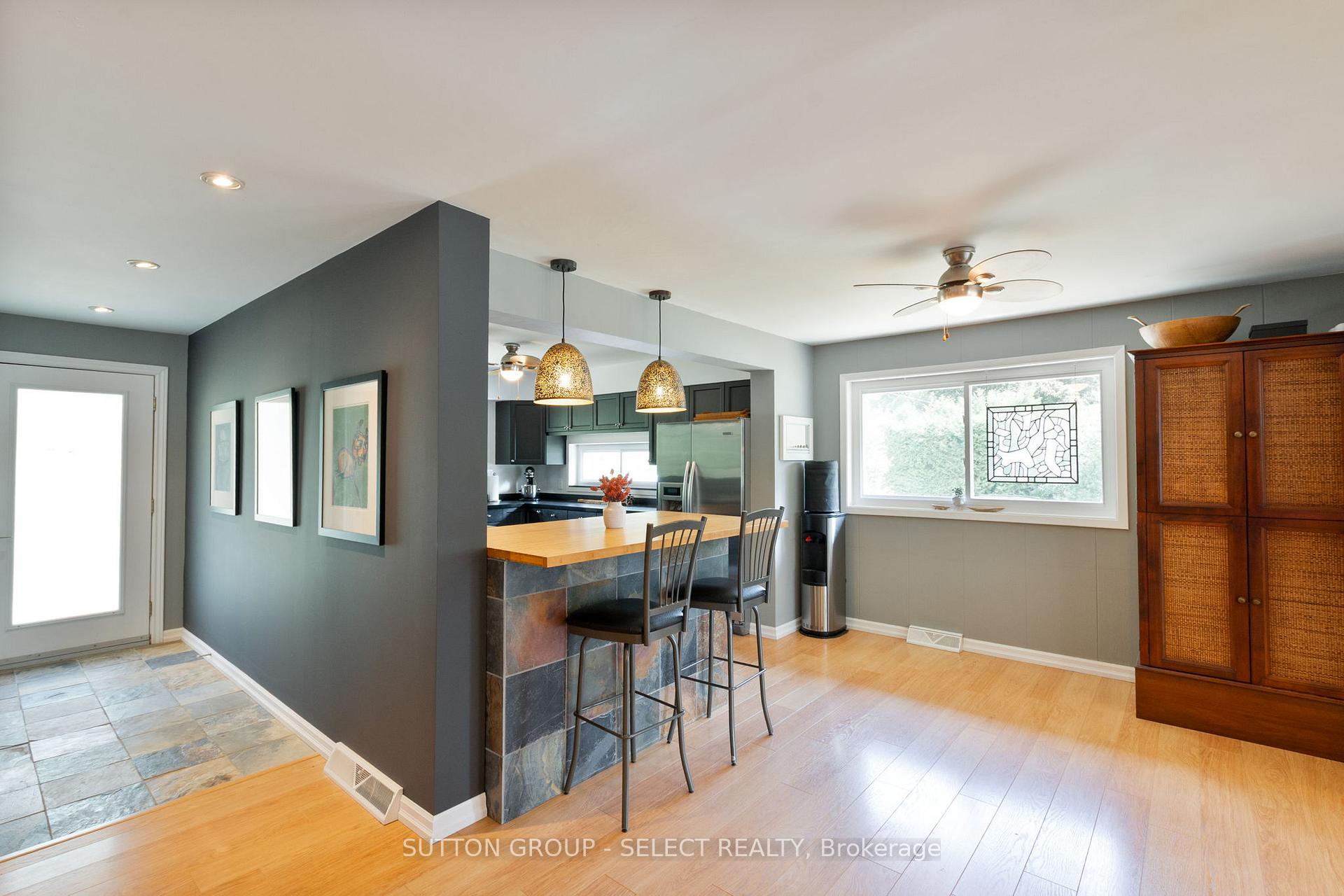 Photo 13 of 20979 Lakeside Drive, Thames Centre, Rural Thames Centre — HOMEH