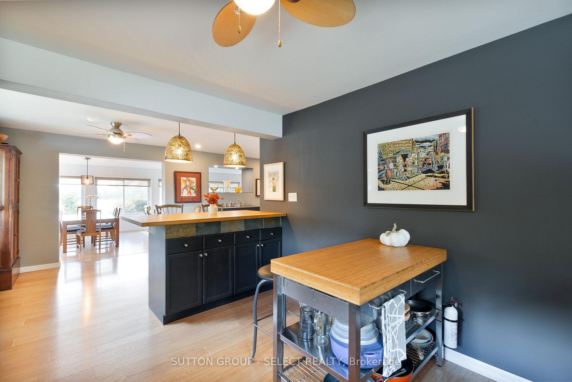 Photo 16 of 20979 Lakeside Drive, Thames Centre, Rural Thames Centre — HOMEH