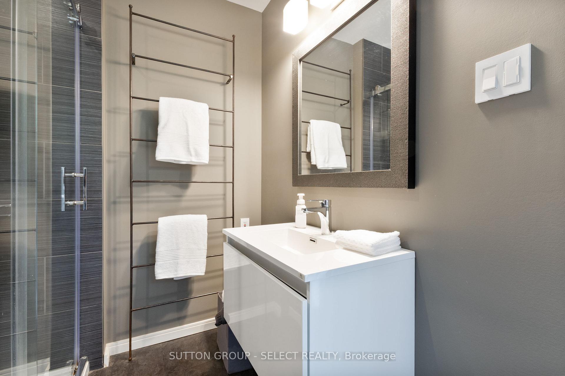 Photo 25 of 20979 Lakeside Drive, Thames Centre, Rural Thames Centre — HOMEH