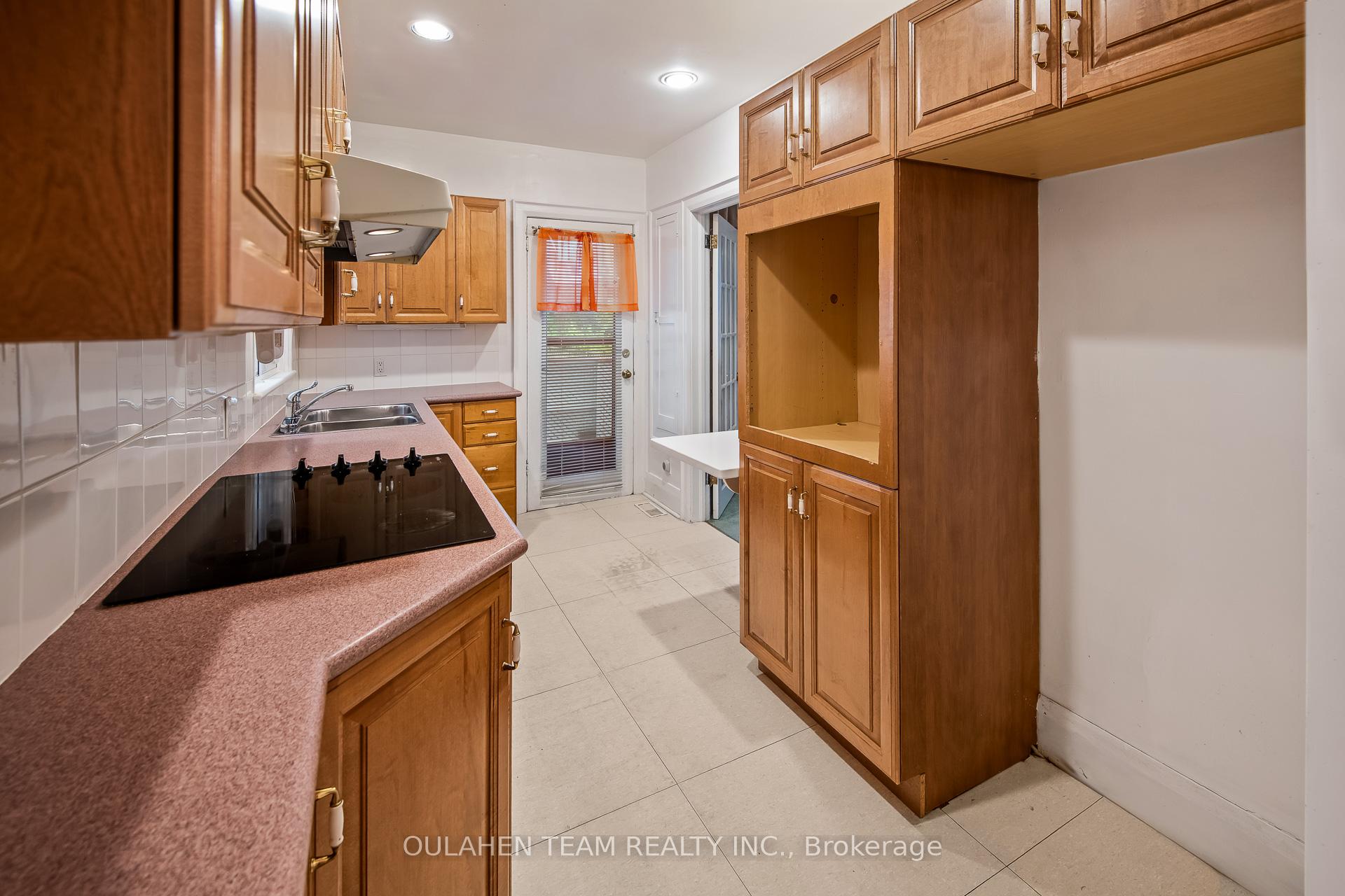 Photo 14 of 286 St Clements Avenue, Toronto, Yonge-Eglinton — HOMEH