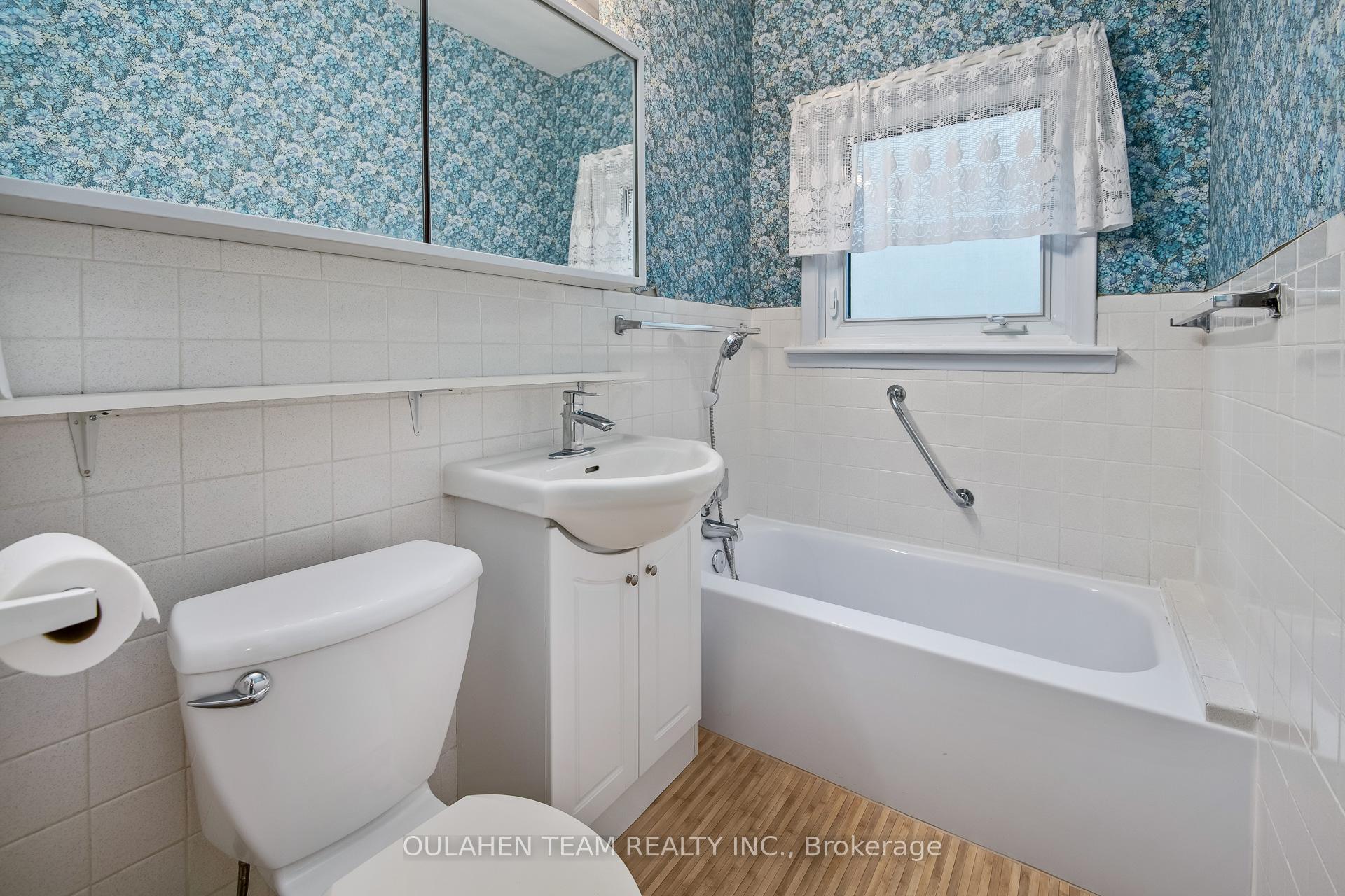 Photo 23 of 286 St Clements Avenue, Toronto, Yonge-Eglinton — HOMEH