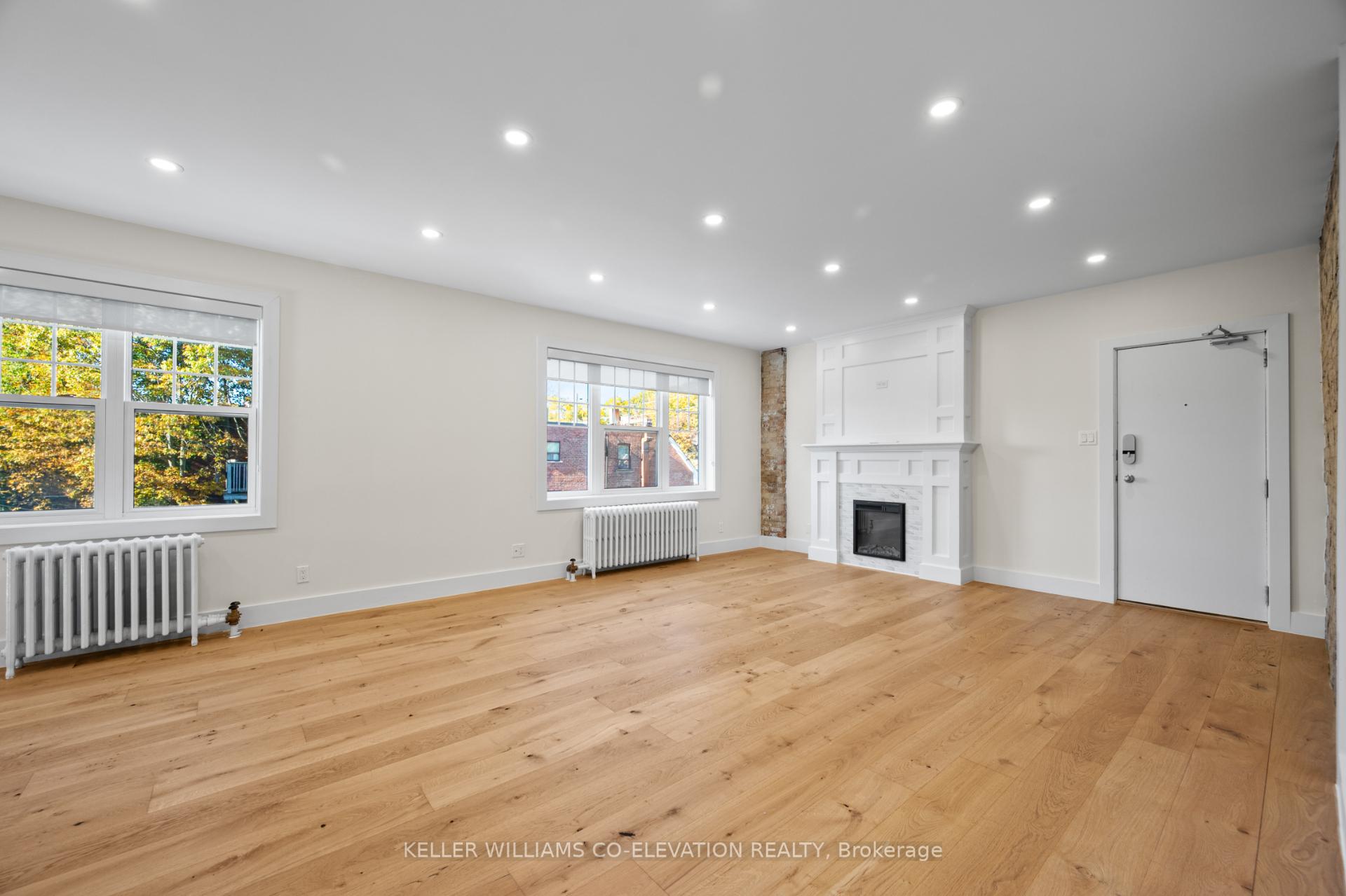 Photo 1 of Unit 4, 2461 Queen Street E, Toronto, The Beaches — HOMEH