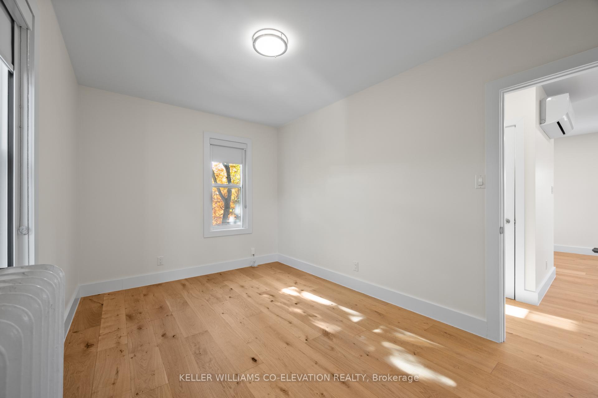 Photo 8 of Unit 4, 2461 Queen Street E, Toronto, The Beaches — HOMEH