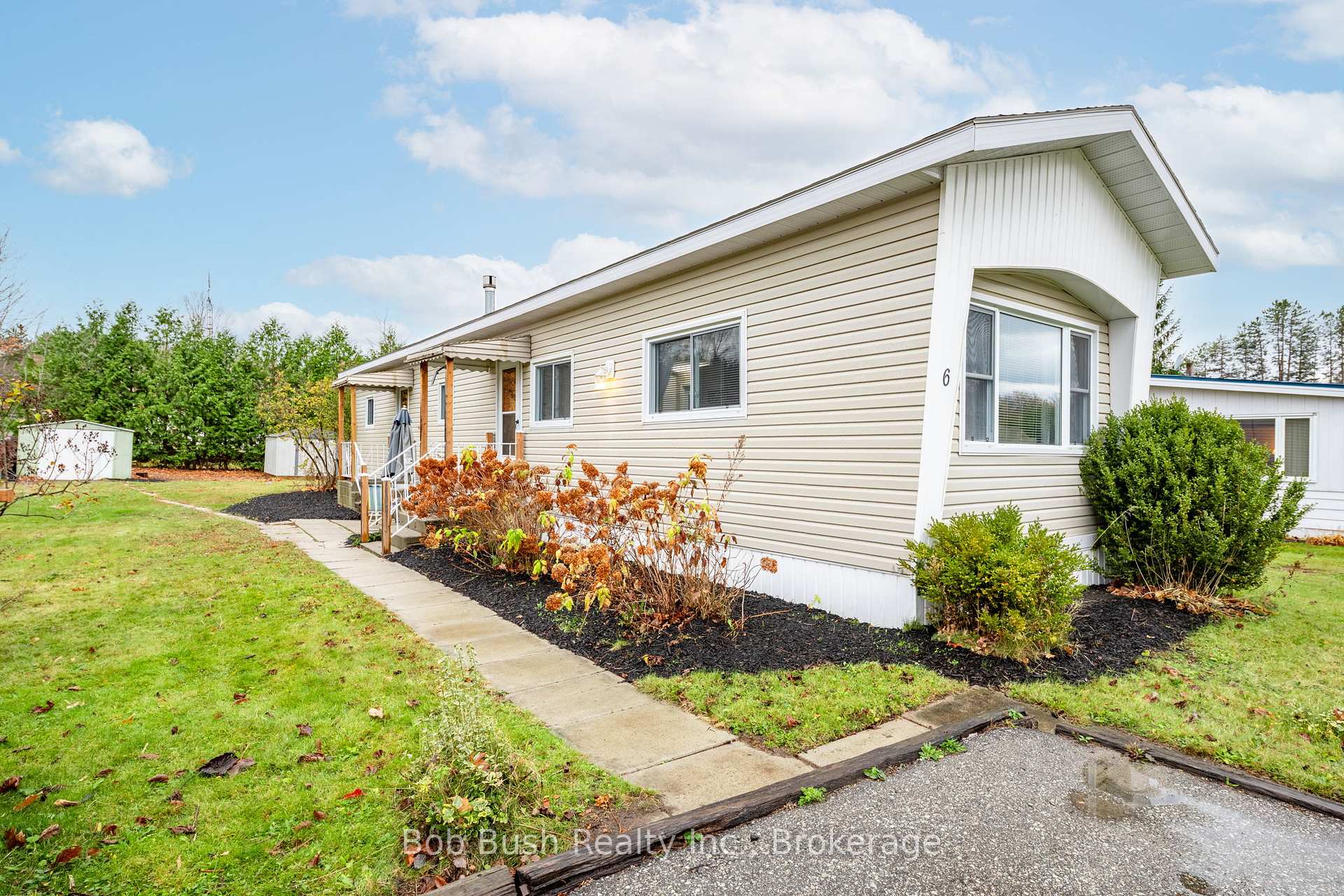 Photo 3 of Unit 6, 5263 Elliott Side Road, Tay, Rural Tay — HOMEH