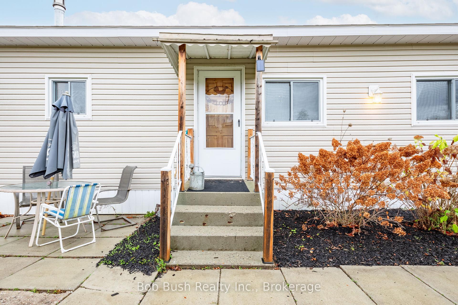 Photo 5 of Unit 6, 5263 Elliott Side Road, Tay, Rural Tay — HOMEH