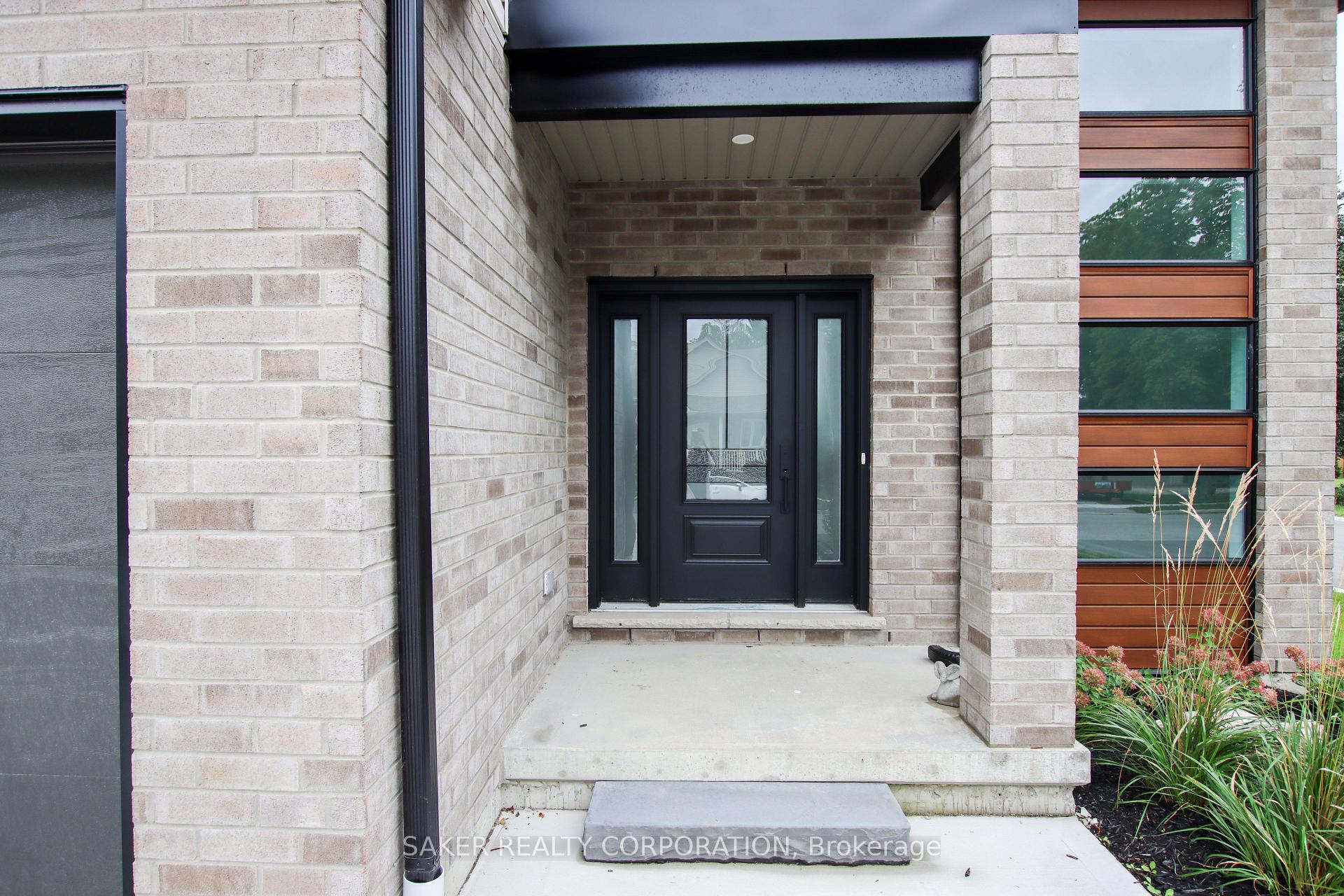 Photo 4 of 2613 Queen Street, Strathroy-Caradoc, Mount Brydges — HOMEH