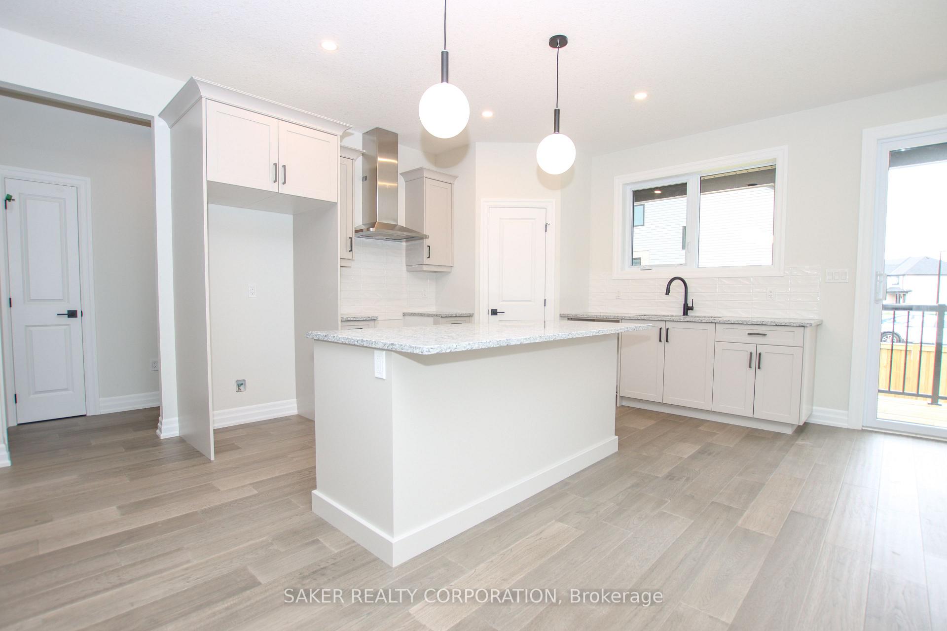 Photo 6 of 2613 Queen Street, Strathroy-Caradoc, Mount Brydges — HOMEH