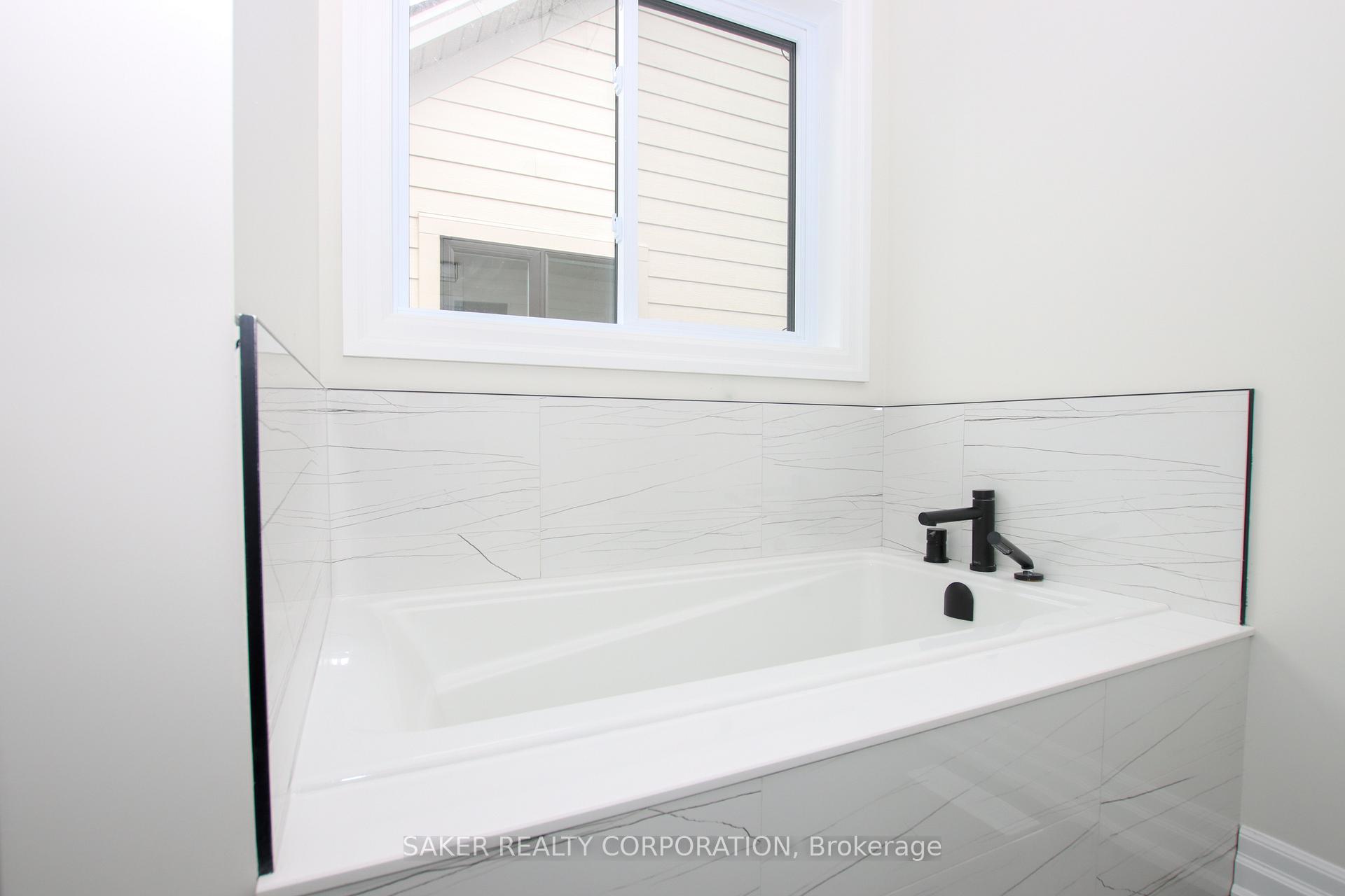 Photo 25 of 2613 Queen Street, Strathroy-Caradoc, Mount Brydges — HOMEH