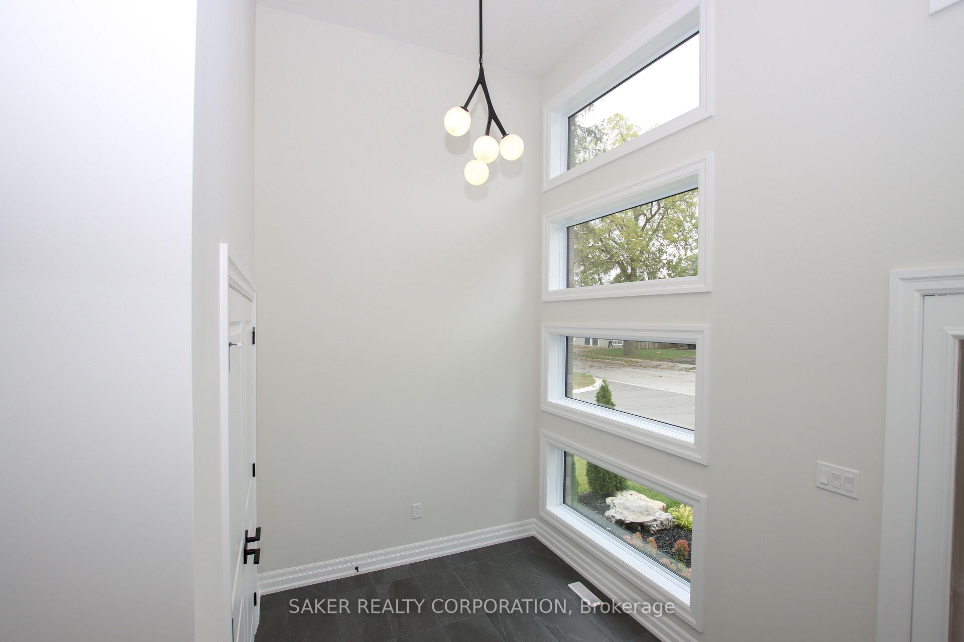 Photo 30 of 2613 Queen Street, Strathroy-Caradoc, Mount Brydges — HOMEH