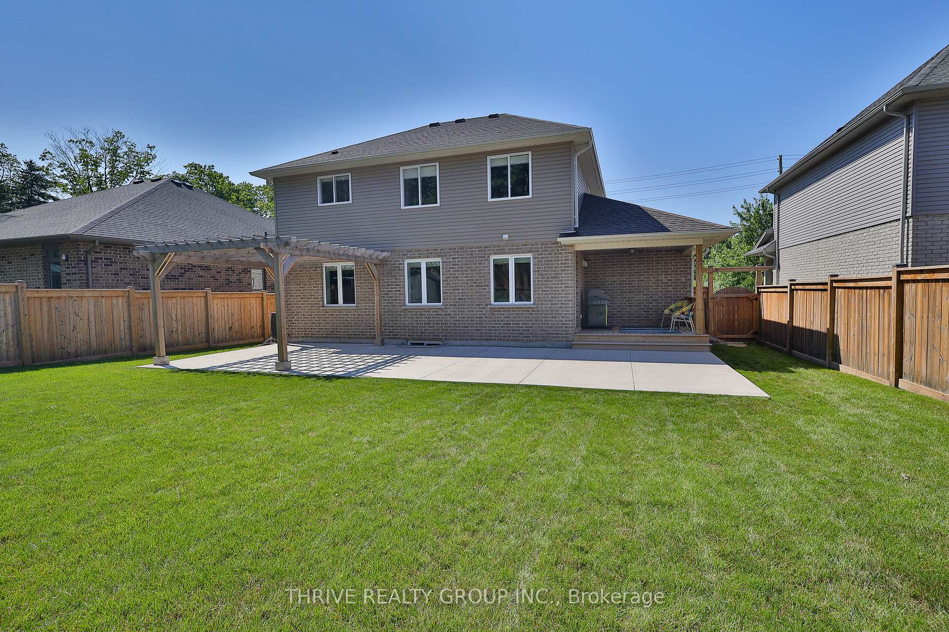 Photo 7 of 225 Norman Place, Strathroy-Caradoc, NE — HOMEH