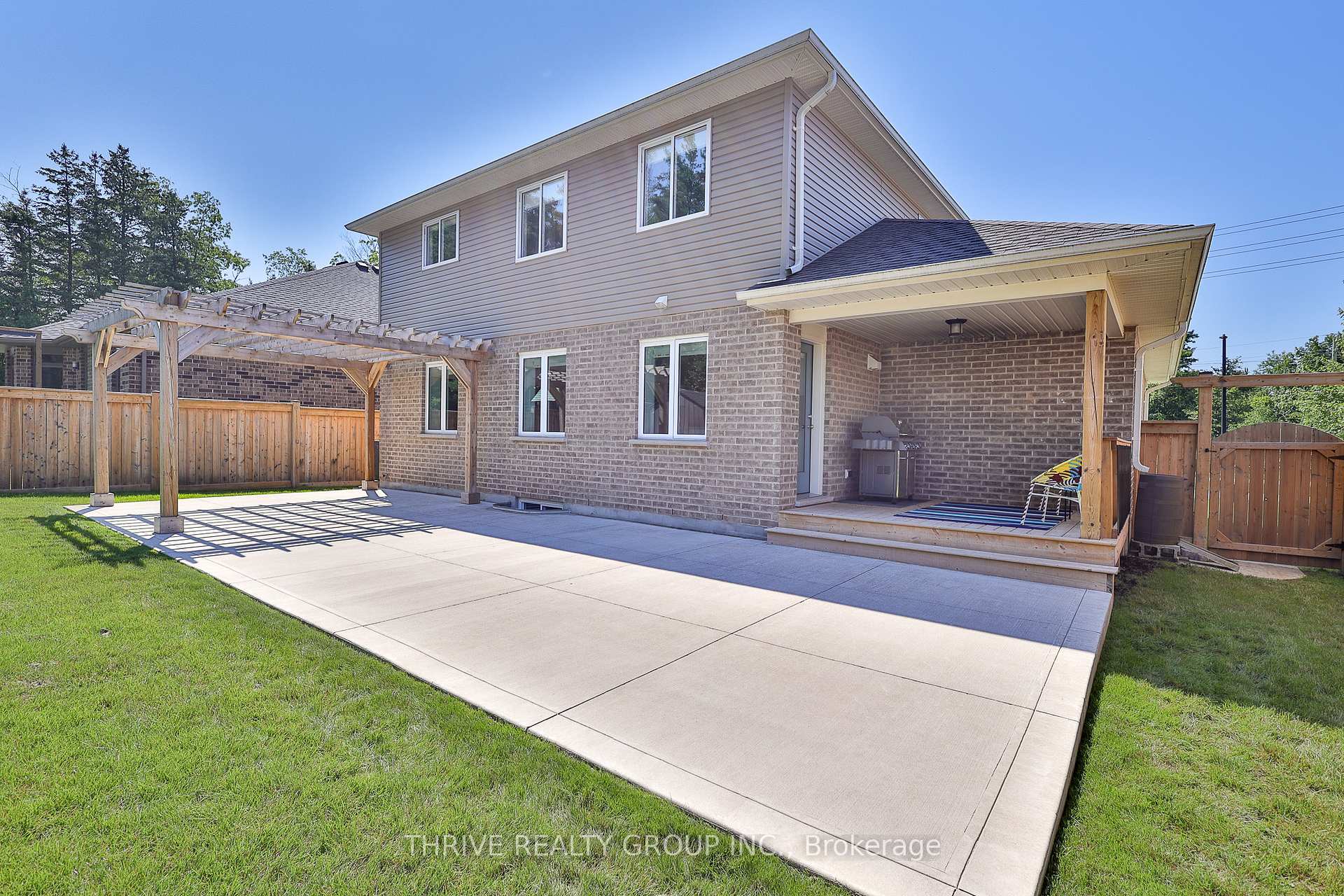 Photo 10 of 225 Norman Place, Strathroy-Caradoc, NE — HOMEH
