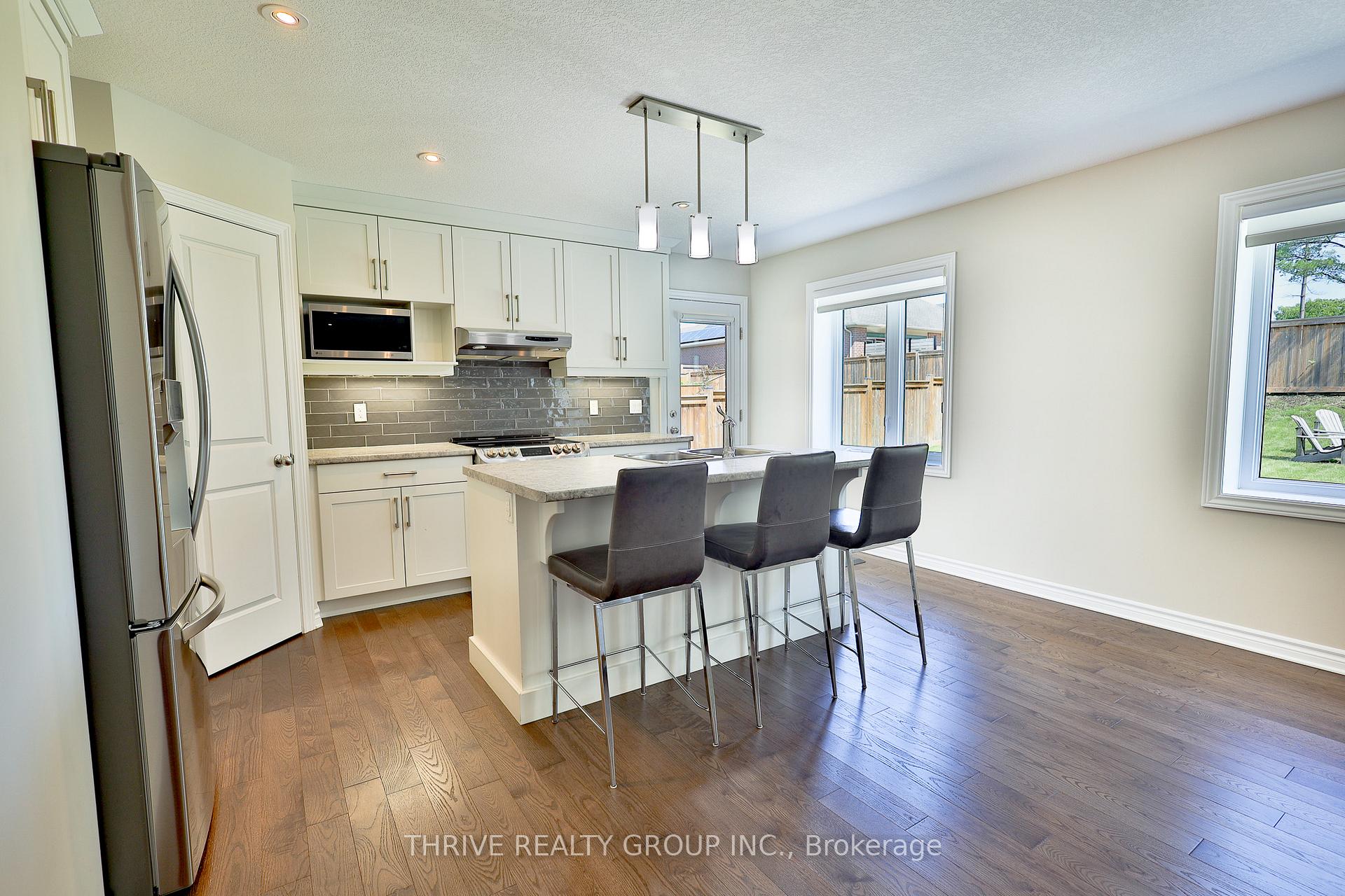 Photo 14 of 225 Norman Place, Strathroy-Caradoc, NE — HOMEH
