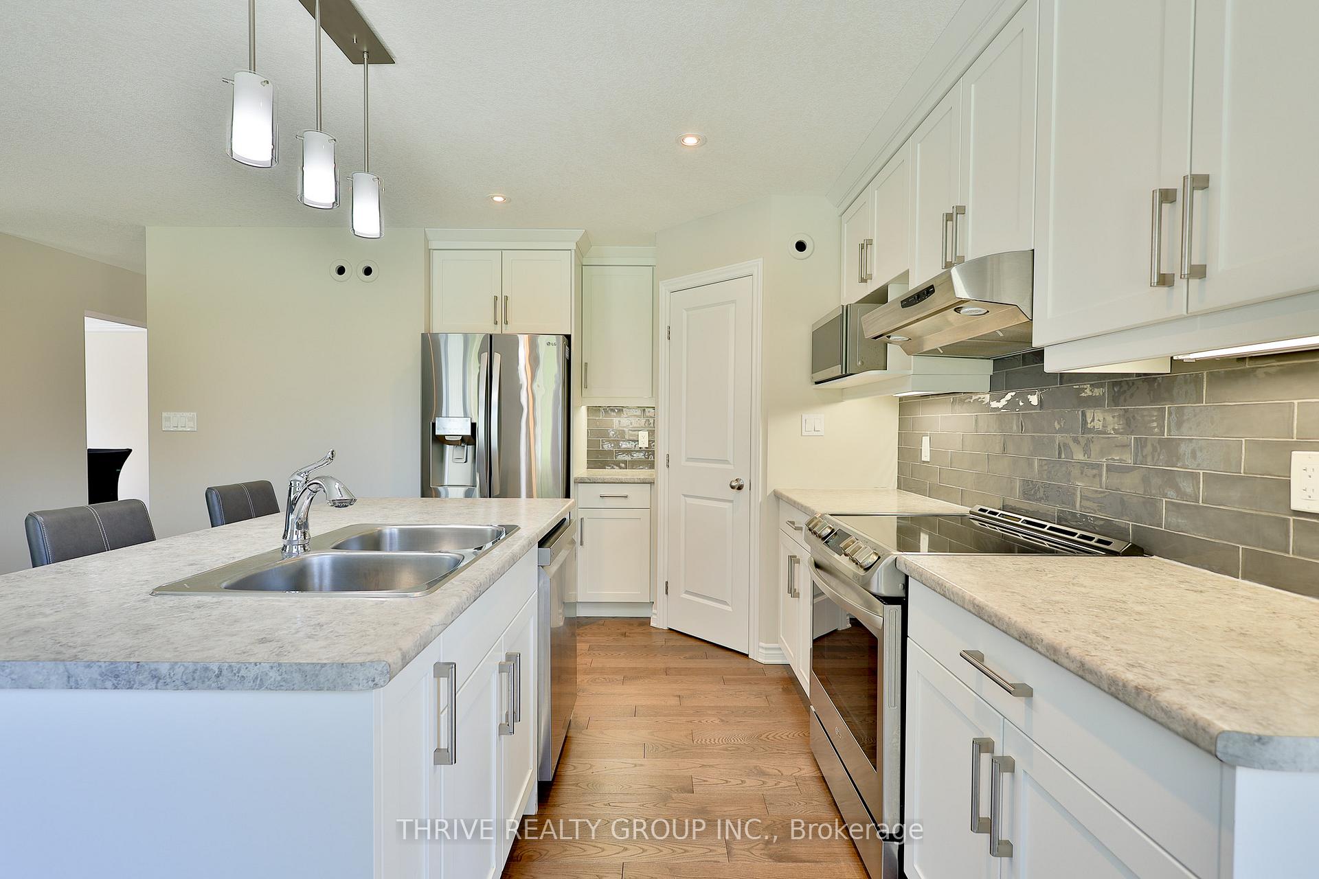 Photo 15 of 225 Norman Place, Strathroy-Caradoc, NE — HOMEH
