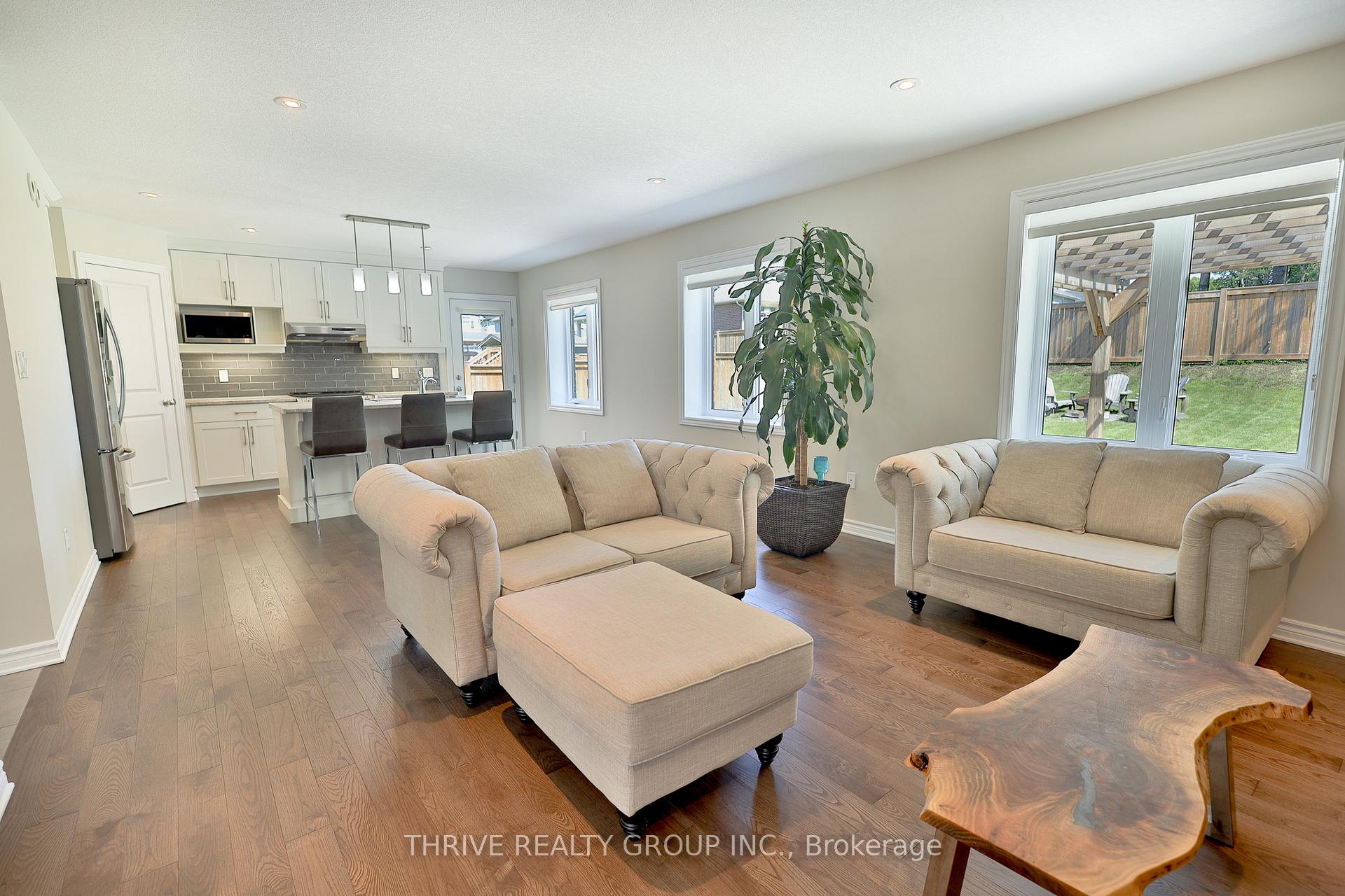 Photo 19 of 225 Norman Place, Strathroy-Caradoc, NE — HOMEH
