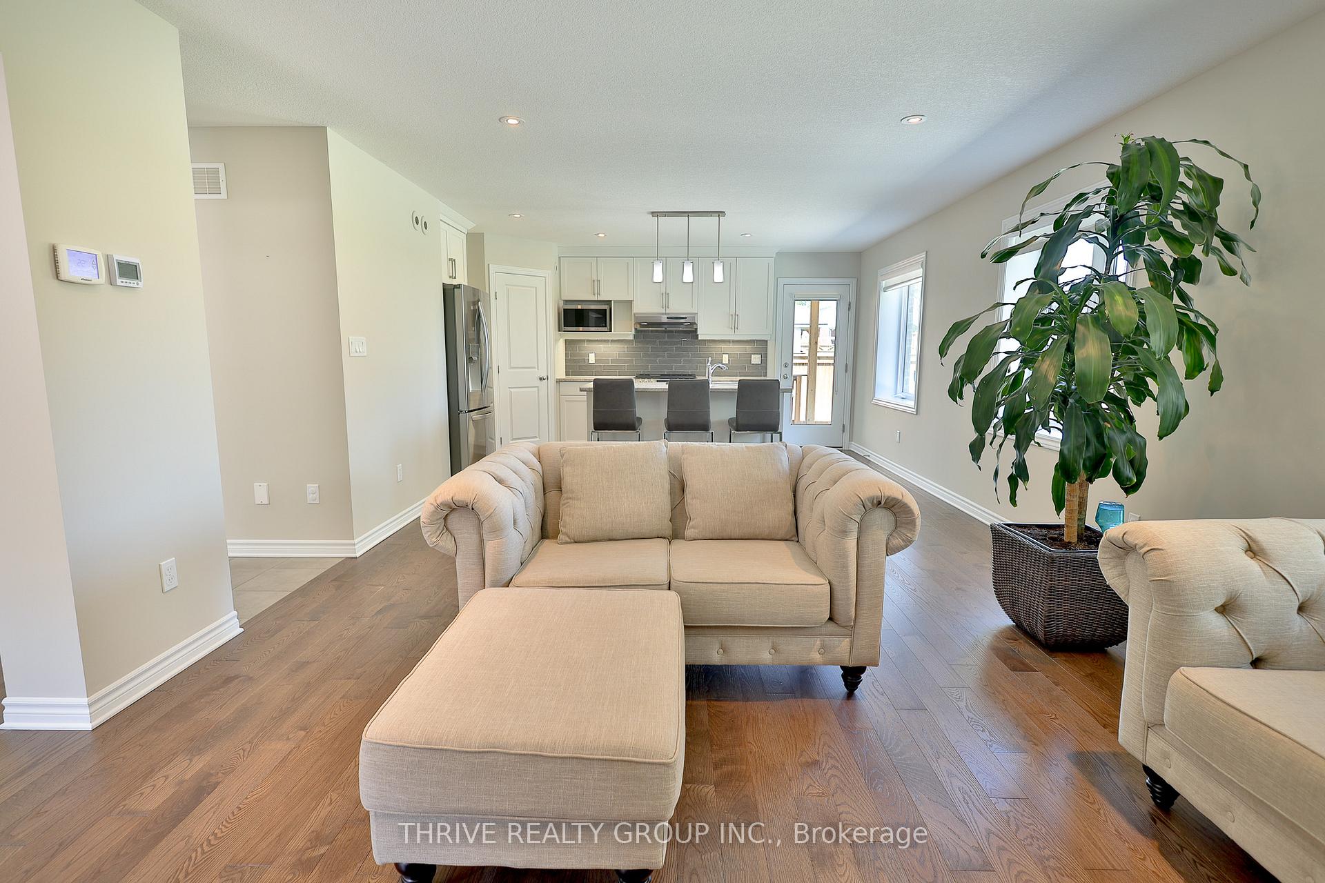 Photo 20 of 225 Norman Place, Strathroy-Caradoc, NE — HOMEH