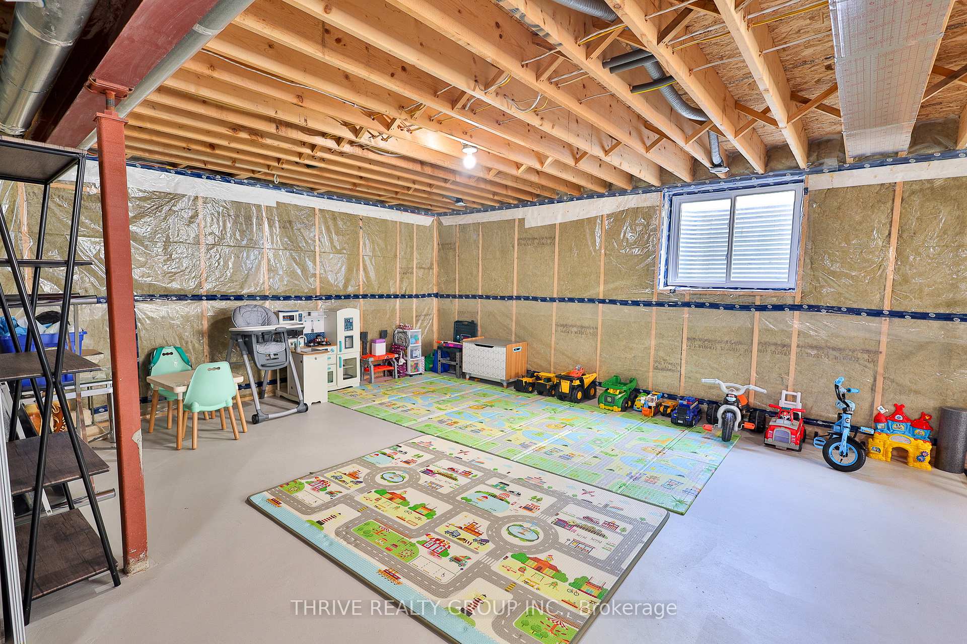 Photo 40 of 225 Norman Place, Strathroy-Caradoc, NE — HOMEH