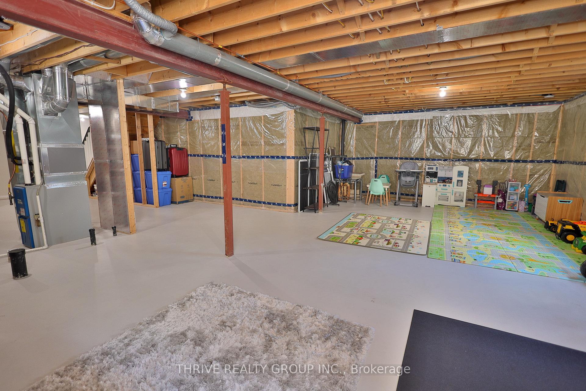 Photo 43 of 225 Norman Place, Strathroy-Caradoc, NE — HOMEH