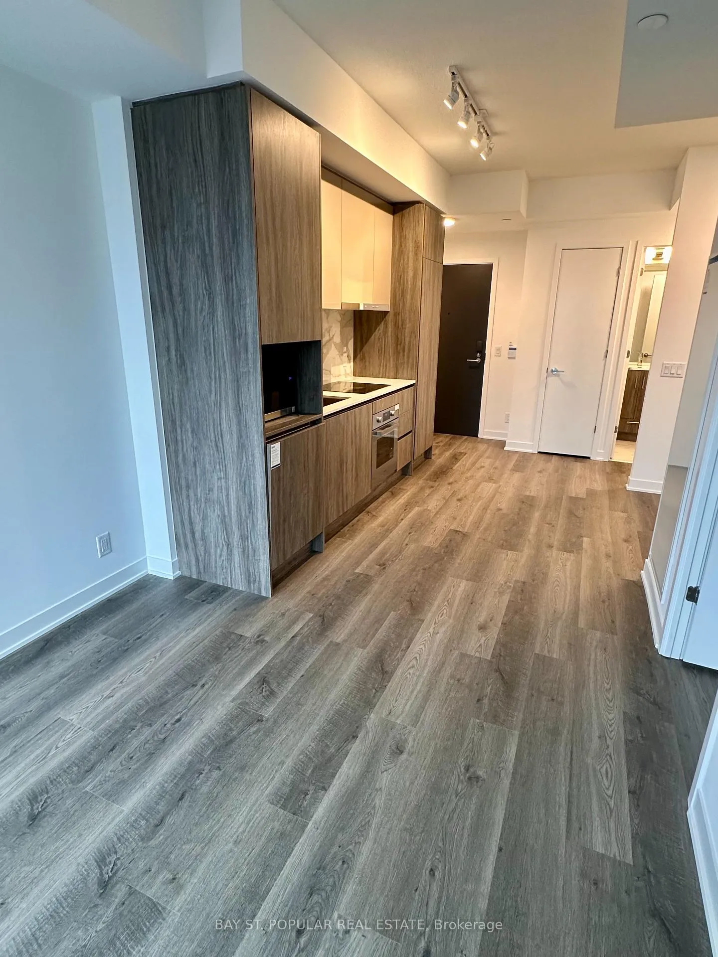 Photo 7 of Unit 2105, 180 Front Street E, Toronto, Moss Park — HOMEH