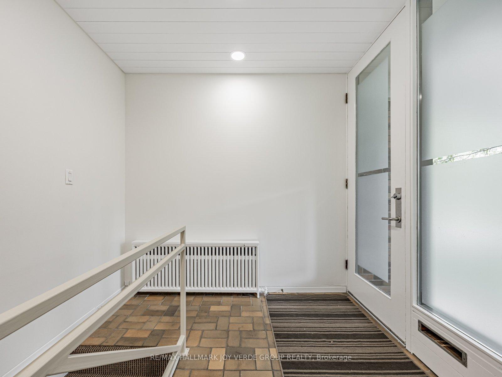 Photo 3 of 221 Stibbard Avenue, Toronto, Mount Pleasant East — HOMEH