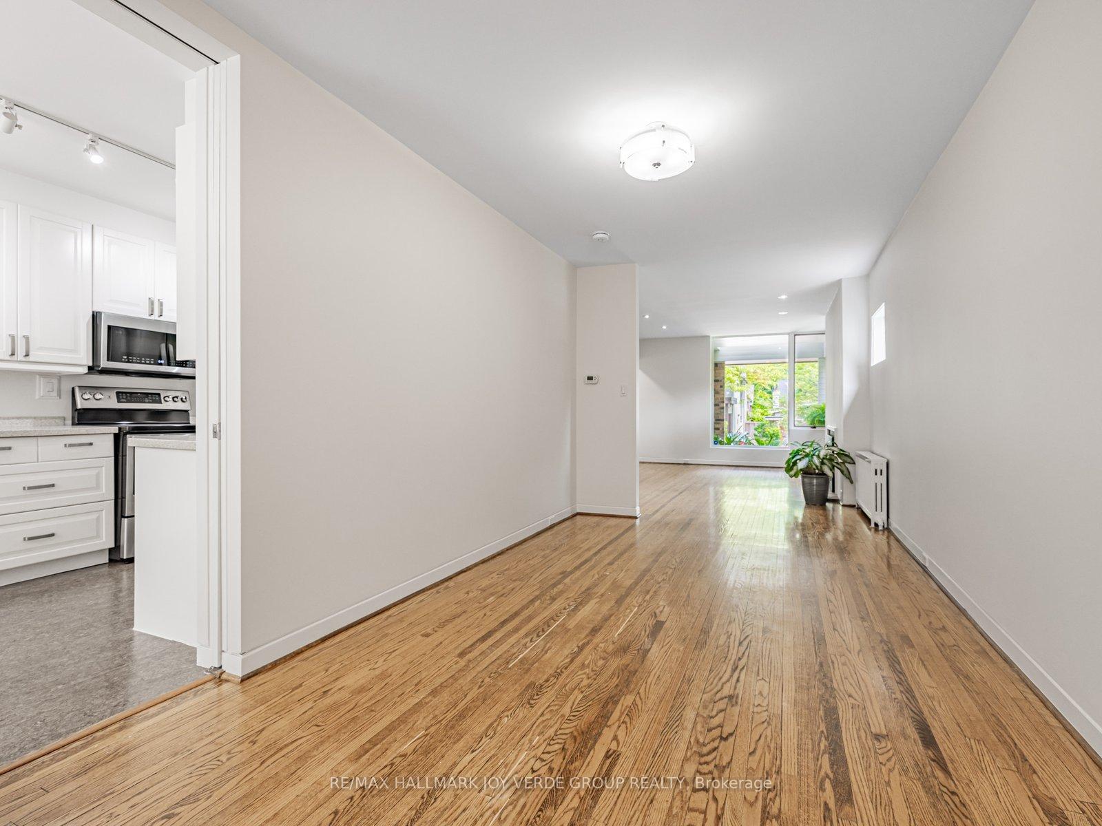 Photo 6 of 221 Stibbard Avenue, Toronto, Mount Pleasant East — HOMEH
