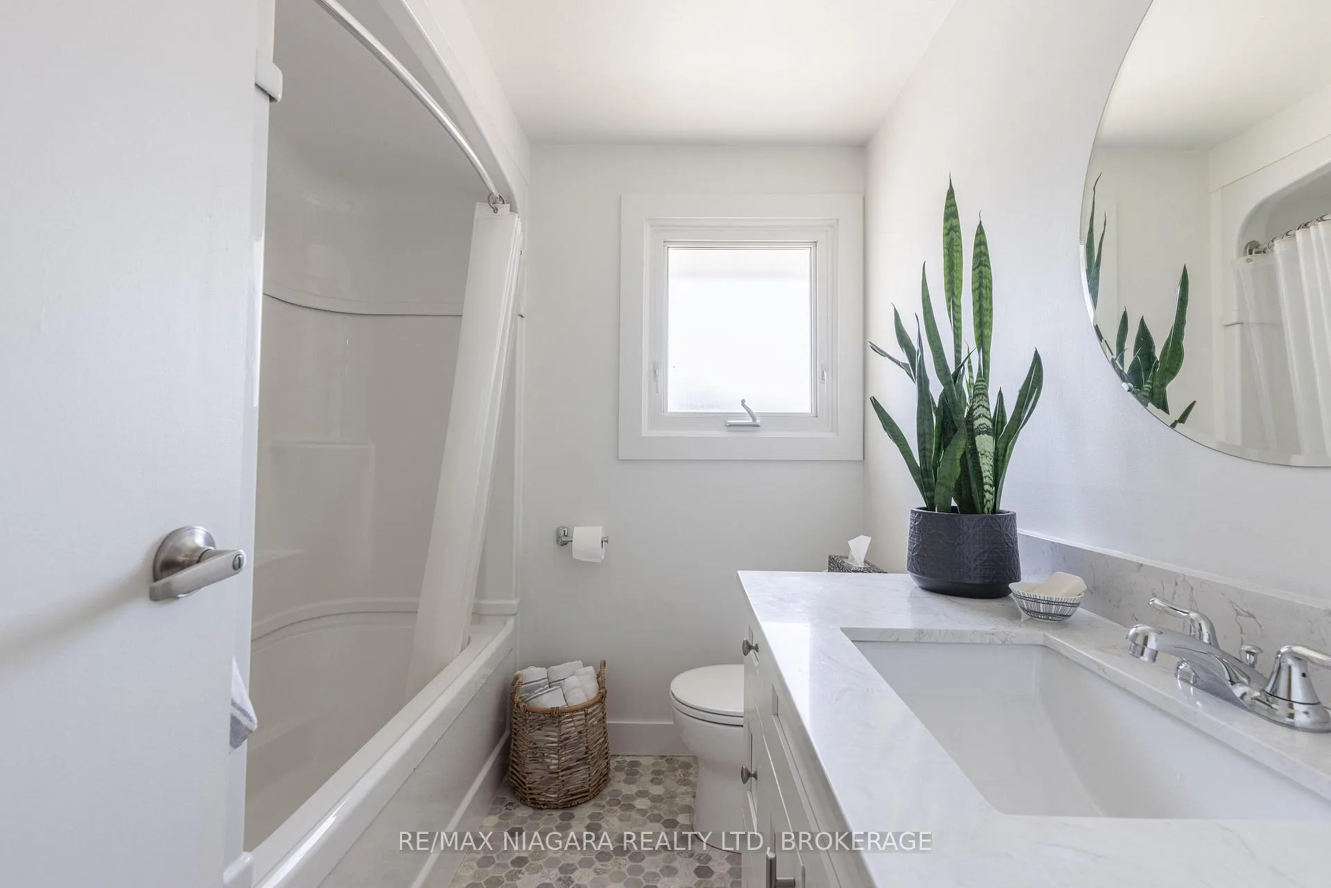Photo 18 of Unit 43, 6767 Thorold Stone Road, Niagara Falls, Stamford — HOMEH