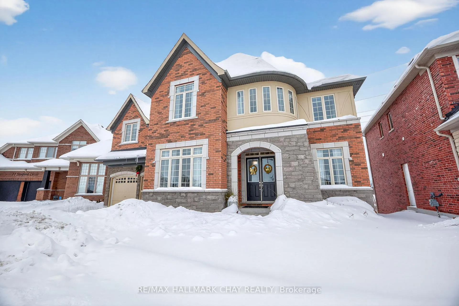 Photo 2 of 13 Sanford Circle, Springwater, Centre Vespra — HOMEH