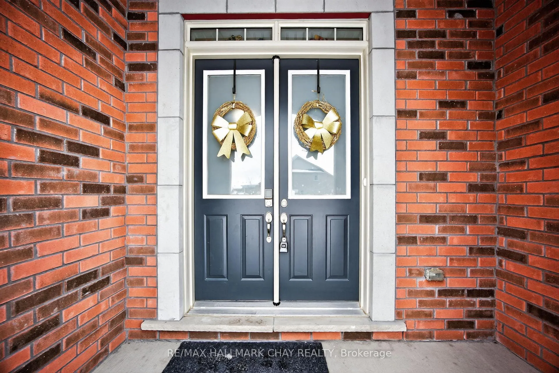 Photo 3 of 13 Sanford Circle, Springwater, Centre Vespra — HOMEH