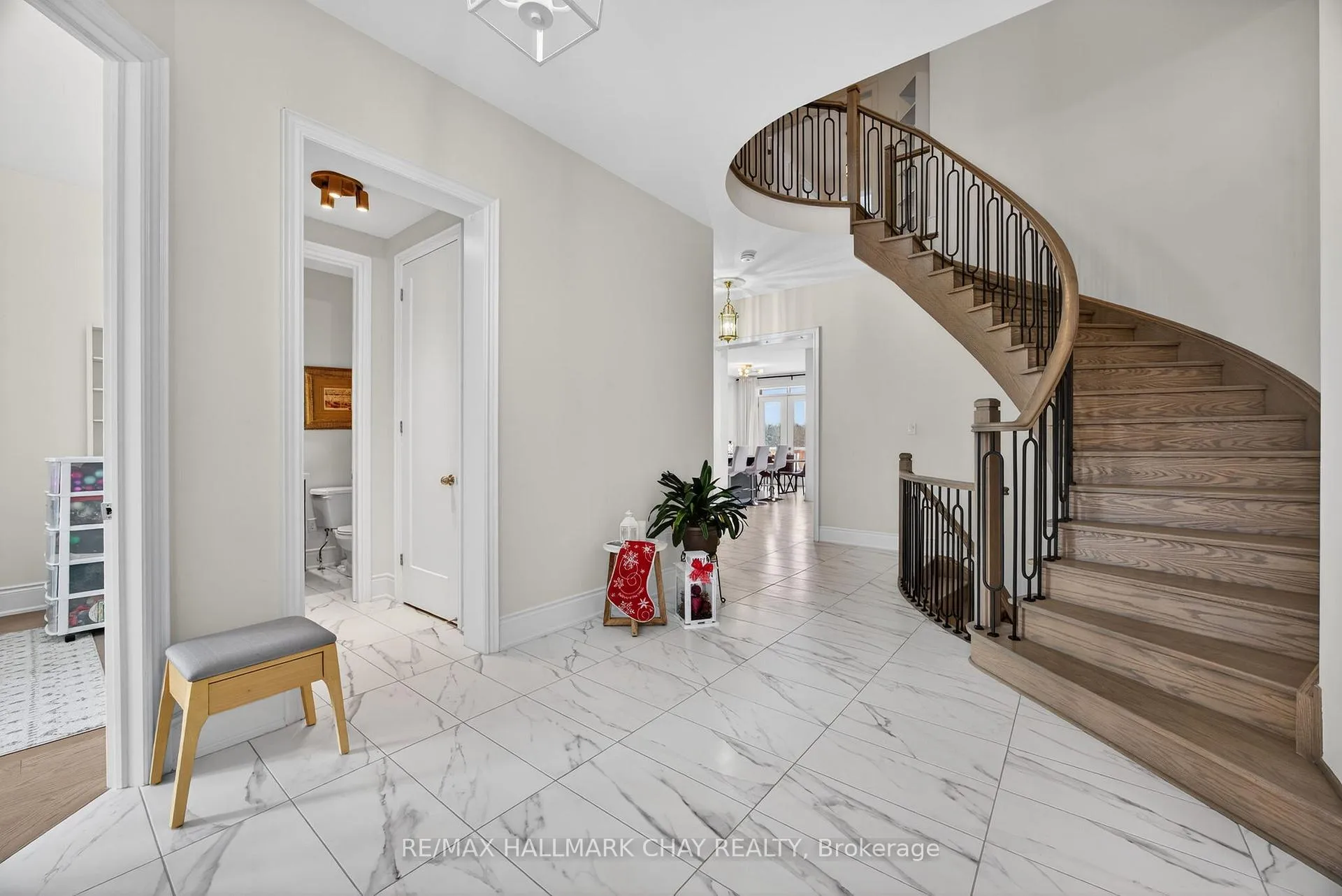 Photo 5 of 13 Sanford Circle, Springwater, Centre Vespra — HOMEH