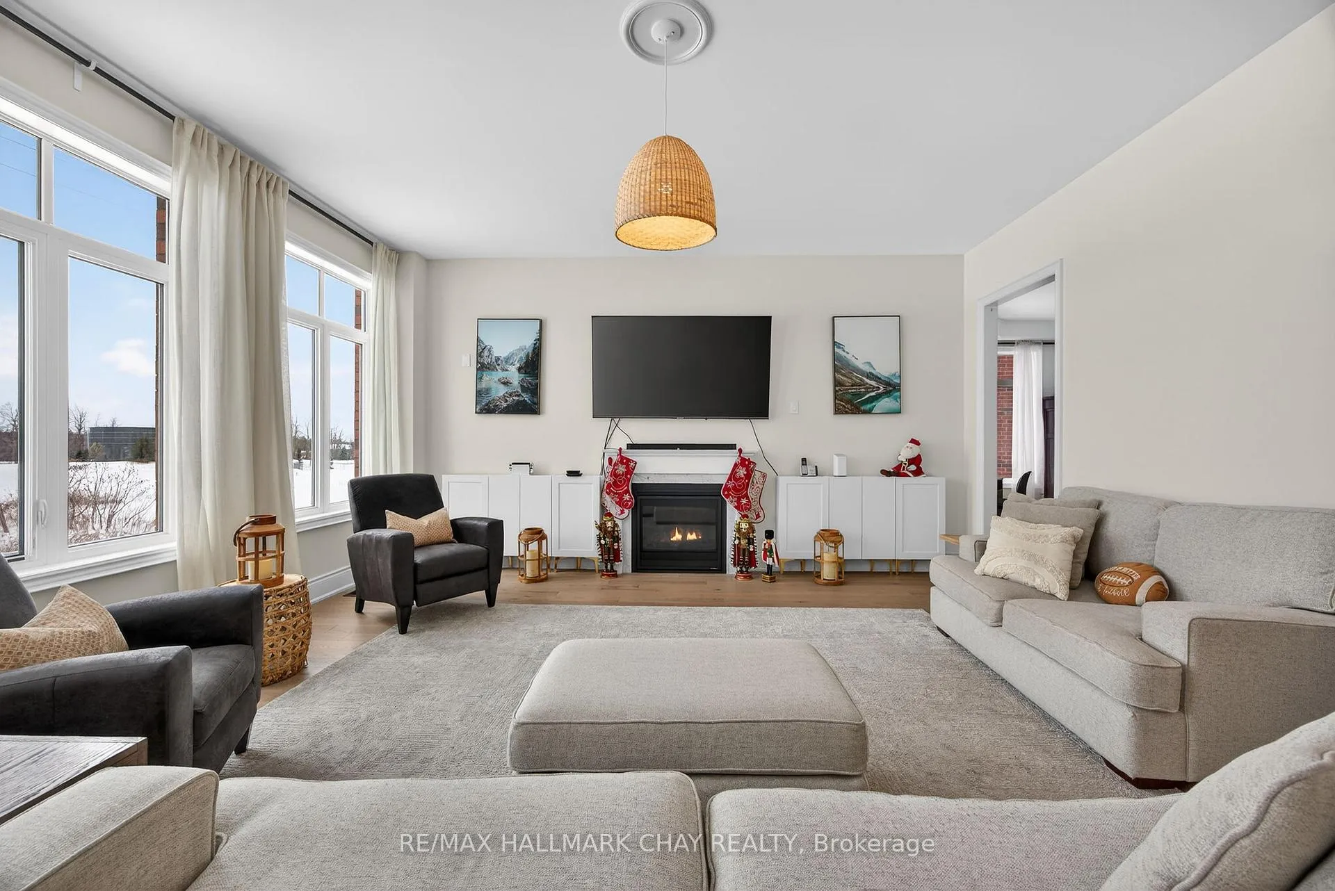 Photo 12 of 13 Sanford Circle, Springwater, Centre Vespra — HOMEH