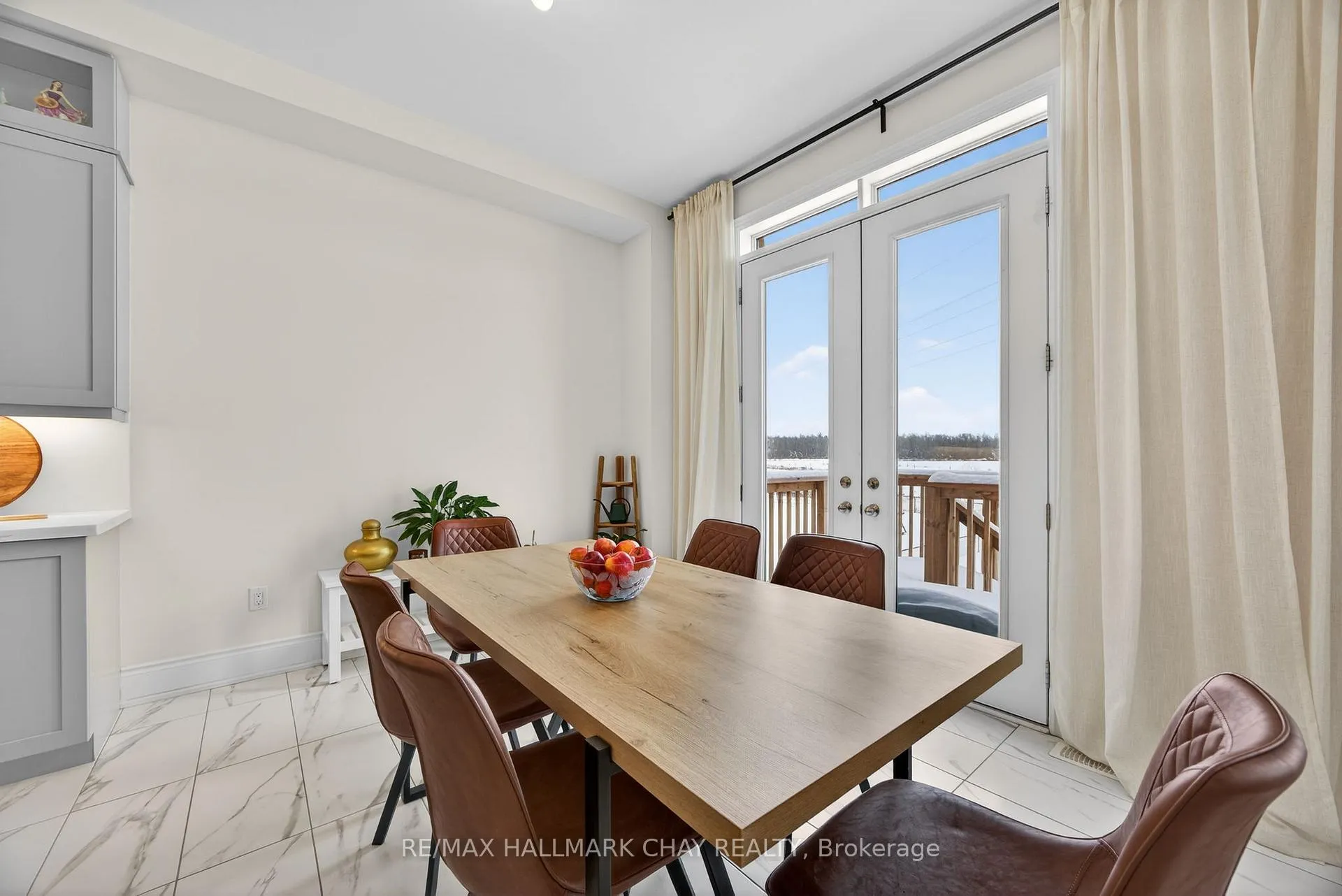 Photo 14 of 13 Sanford Circle, Springwater, Centre Vespra — HOMEH