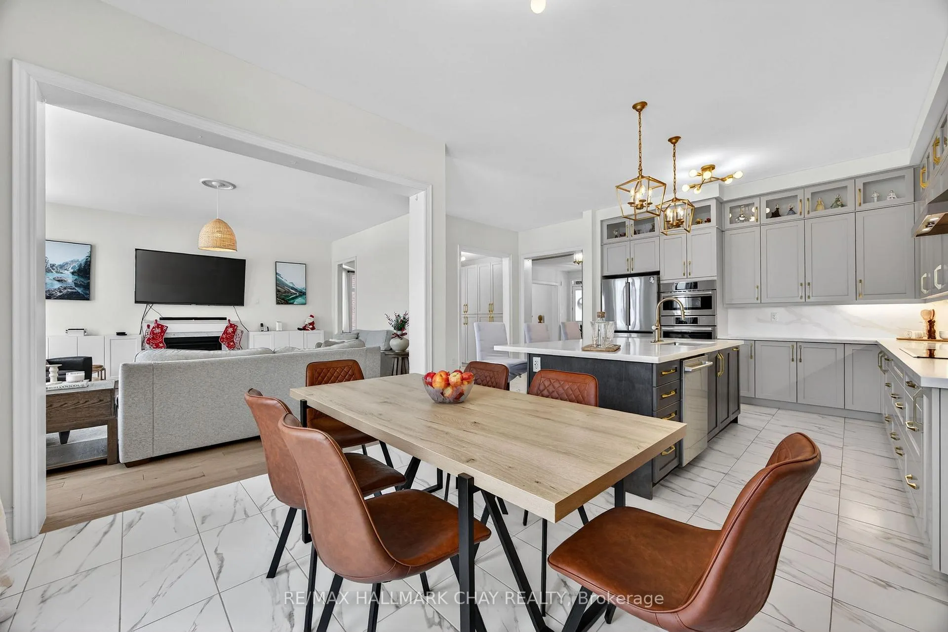 Photo 15 of 13 Sanford Circle, Springwater, Centre Vespra — HOMEH