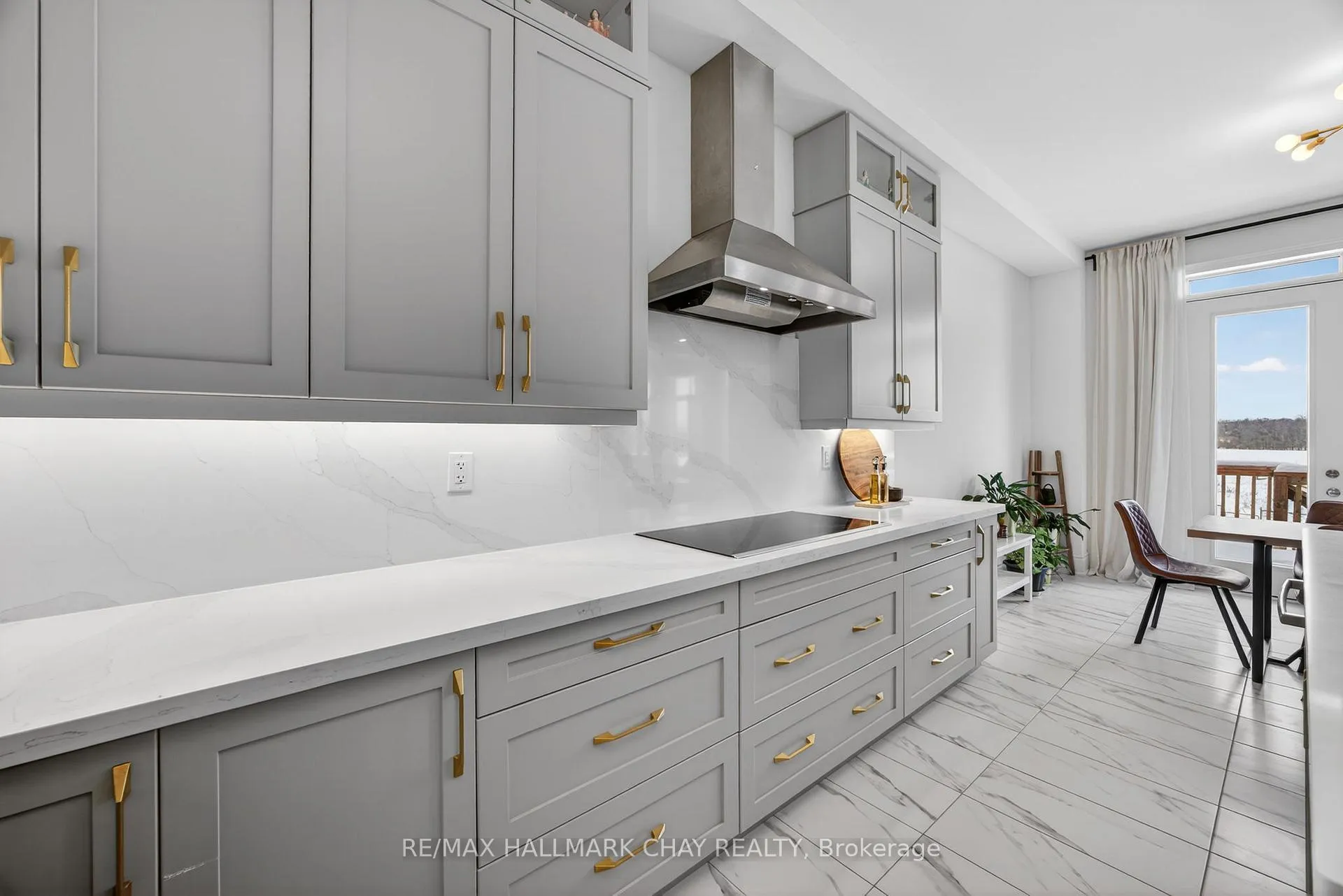 Photo 19 of 13 Sanford Circle, Springwater, Centre Vespra — HOMEH